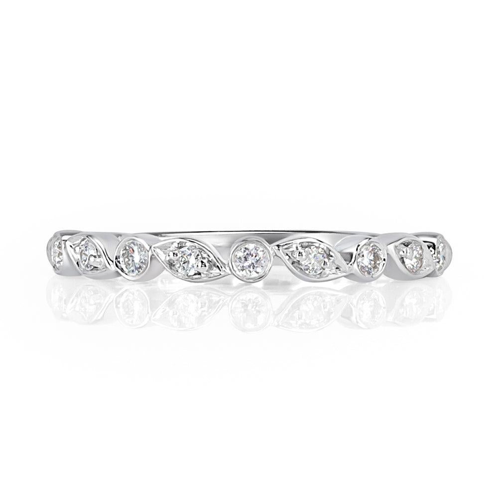 0.14ct Round Brilliant Cut Diamond Wedding Band in Platinum
