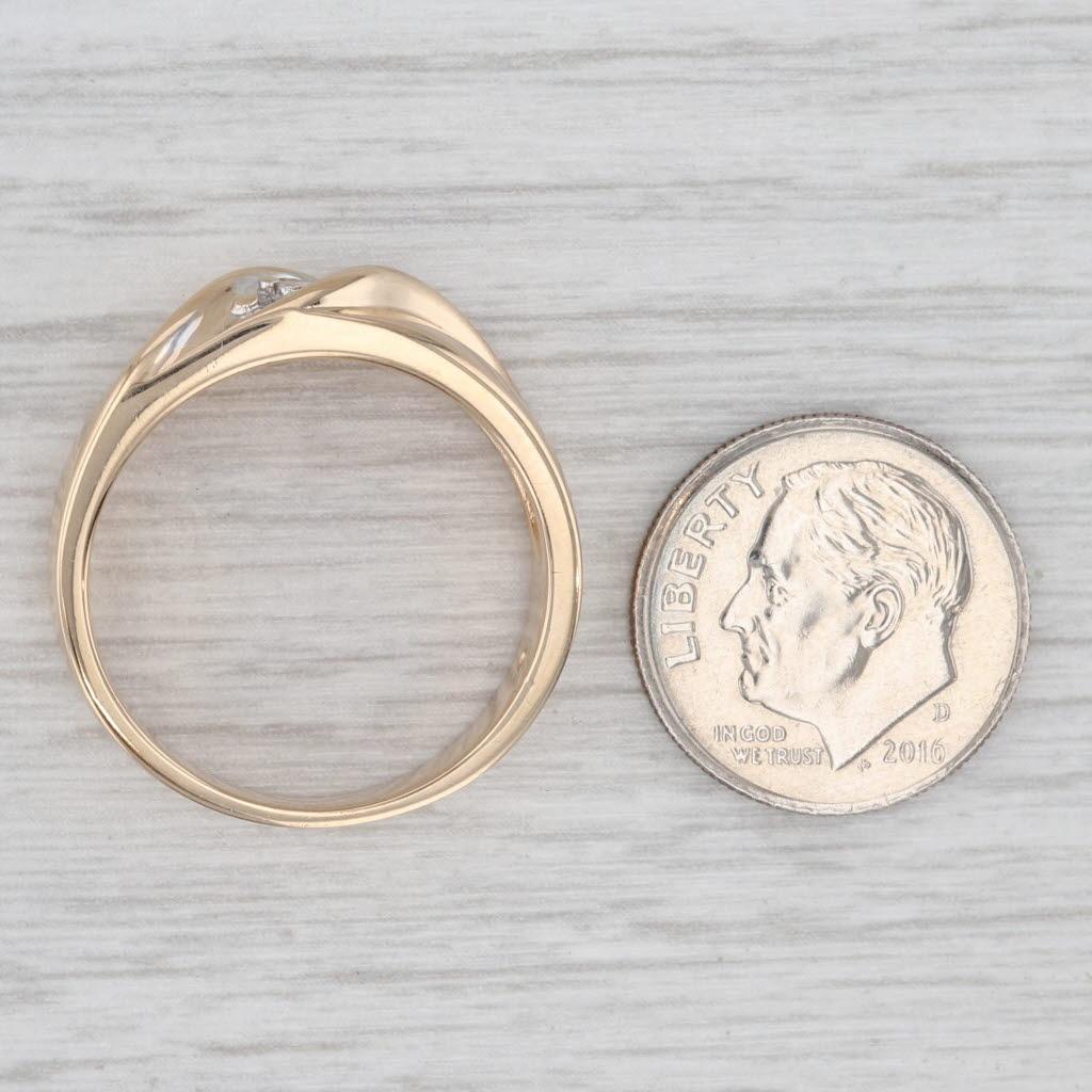 0.14ctw Diamond Men's Wedding Band 14k Yellow Gold Size 10 Ring For Sale 3