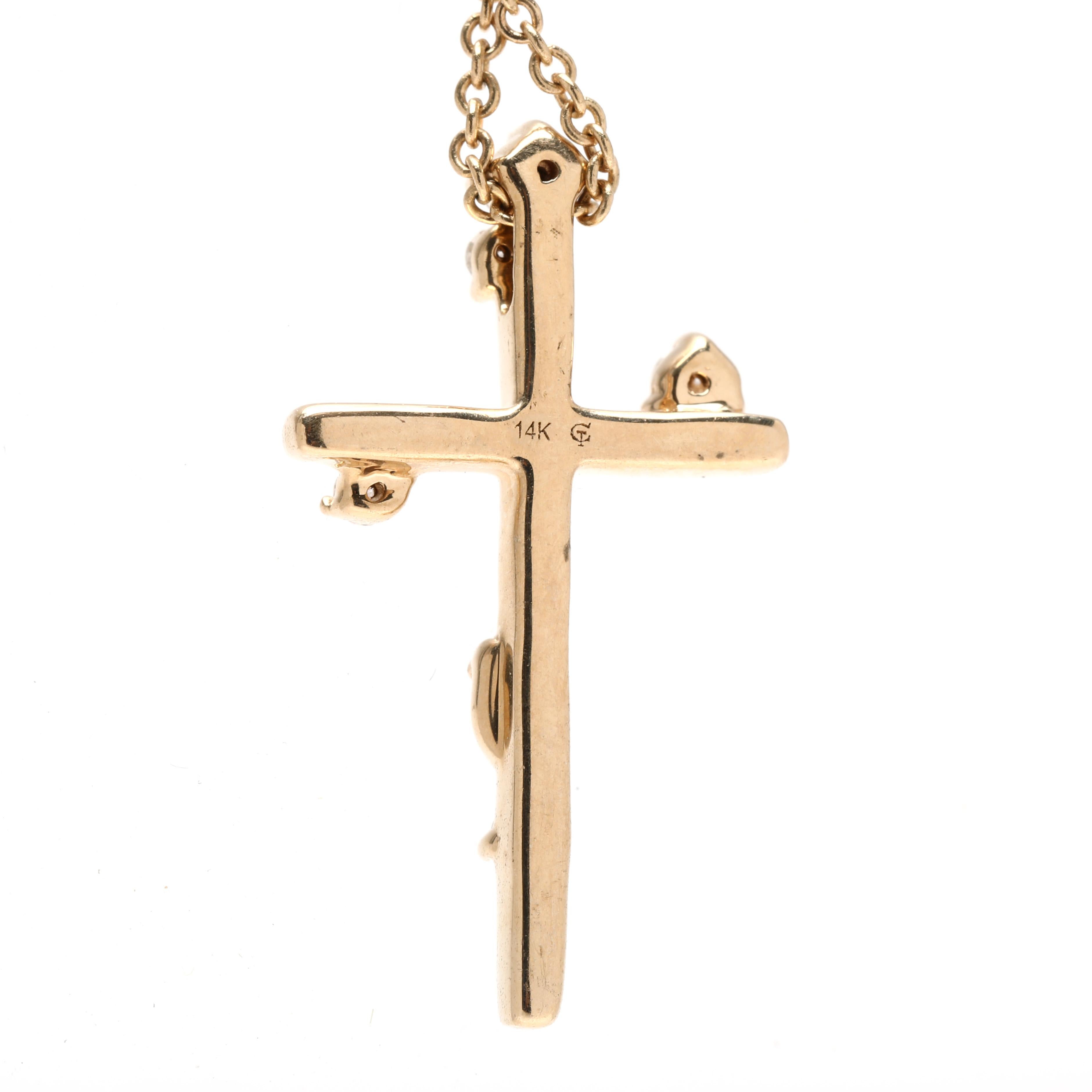 Pietre:
diamanti
taglio brillante rotondo, 5 pietre
1.5 - 2 mm
circa .10 carati totali
Marquise, 1 pietra
3 x 1.75 mm
circa .04 carati
Colore F-G, purezza VS2-SI1

Lunghezza: 18 pollici.

Lunghezza del ciondolo: 7/8