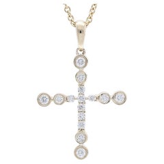 0,15 Karat Diamanten in 14K Gelbgold Kreuz-Anhänger
