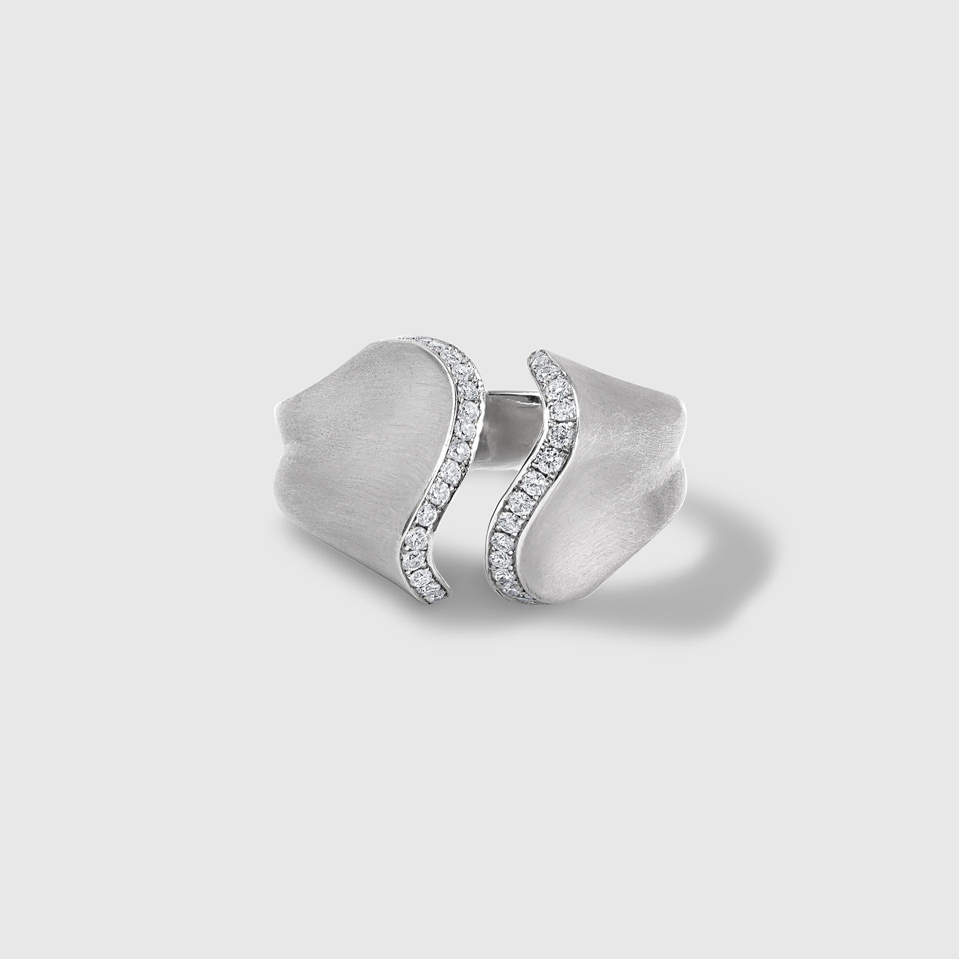 0.15 Carat Diamonds Sculptural Couture Contemporary Platinum Ring For Sale 6