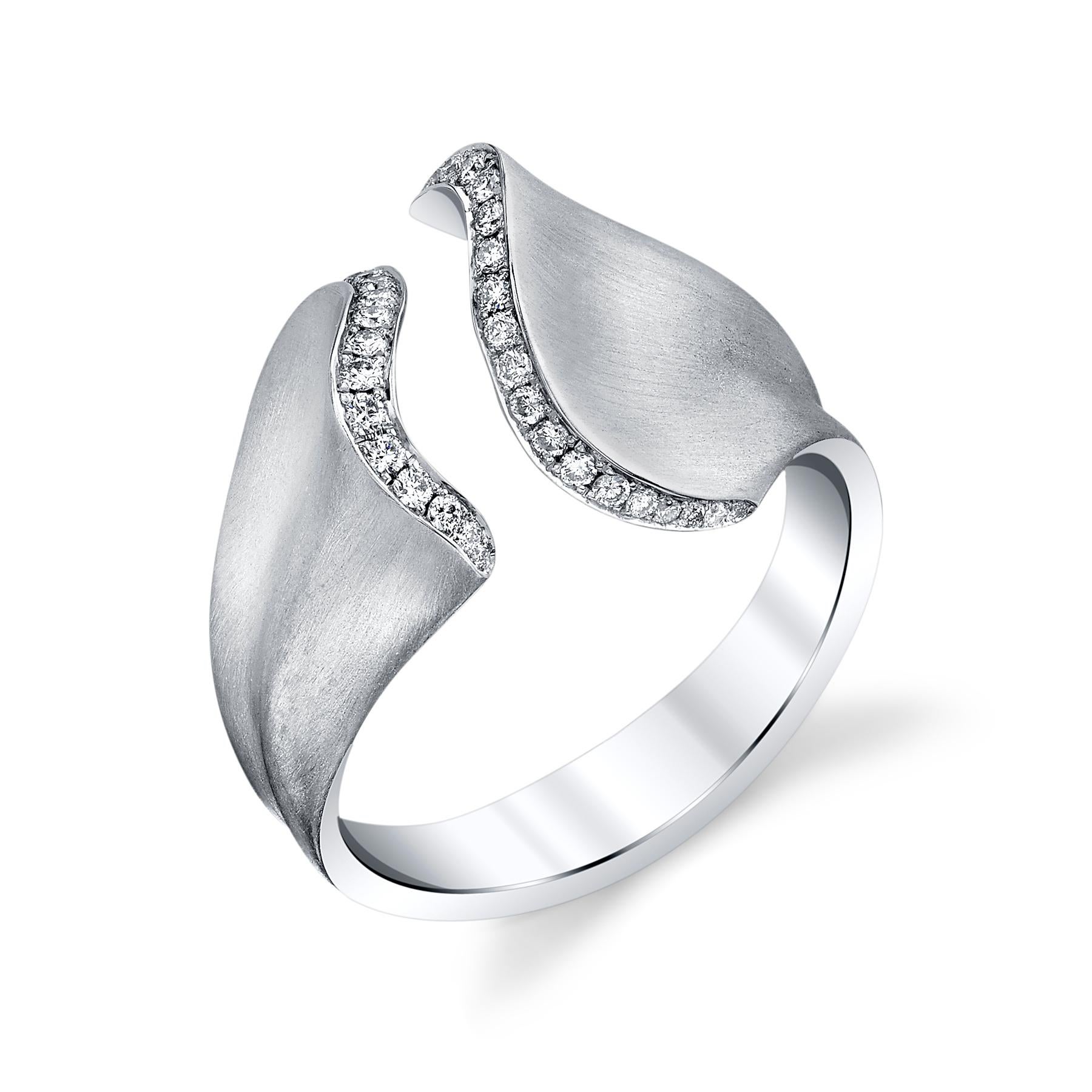 0.15 Carat Diamonds Sculptural Couture Contemporary Platinum Ring For Sale 4