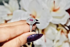 0.15 Karat Fancy Pink Diamond Ring VS Clarity AGL zertifiziert