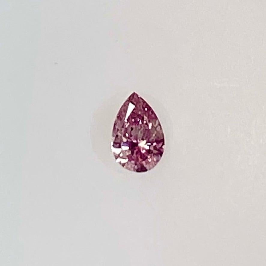 0.15 CARAT PEAR SHAPE NATURAL FANCY INTENSE PURPLISH PINK EVEN LOOSE PINK DIAMOND GIA CERTIFIED 0.15 CT FIPP BY MIKE NEKTA NYC

GIA NATURAL COLORED DIAMOND
 
Shape and Cutting Style :  Pear Brilliant
Measurements: 4.6 x 3.0 x 1.8 mm
Carat Weight :