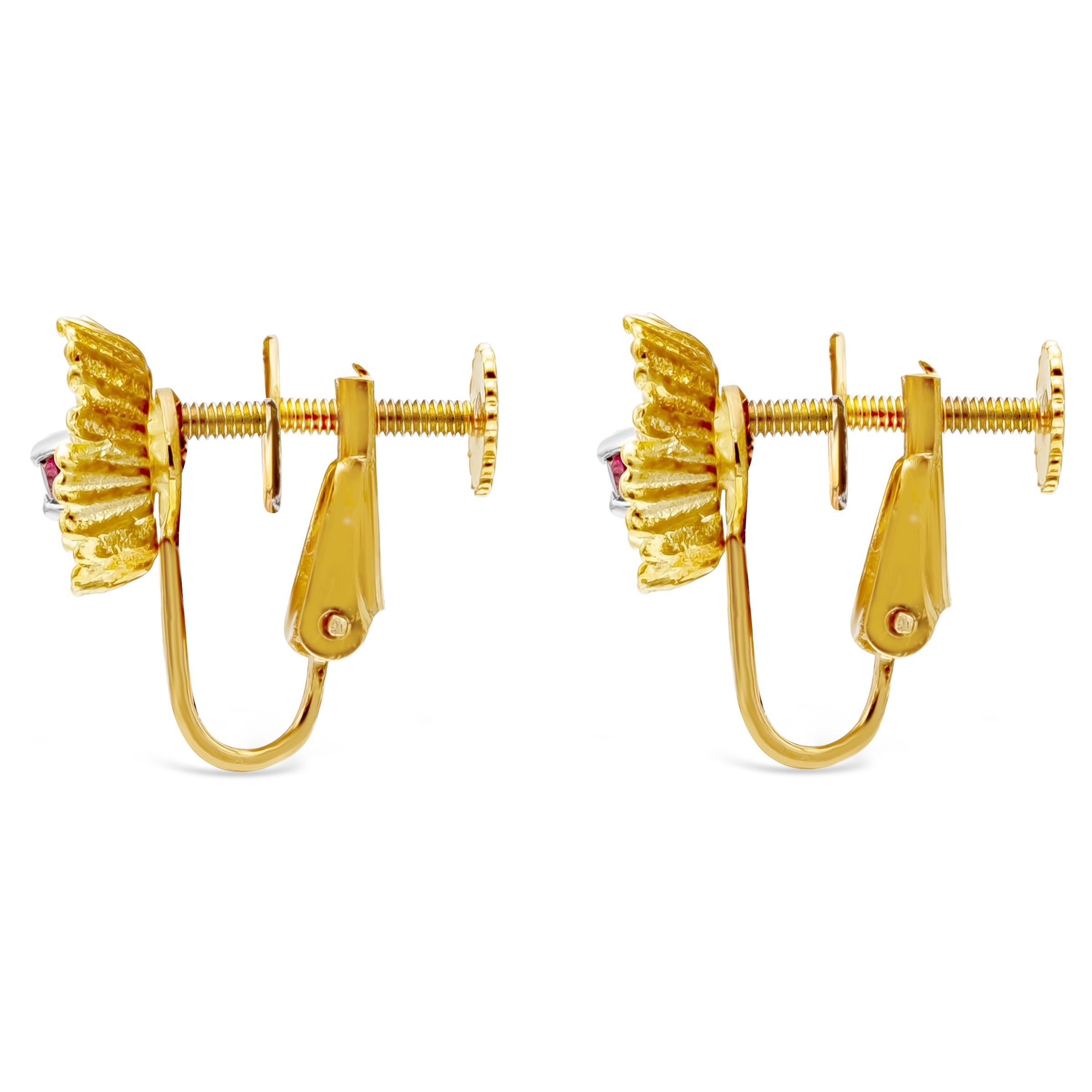 Post-War Antique 0.15 Carat Round Cut Ruby Coral Reef Fashion Earrings in Yellow Gold For Sale