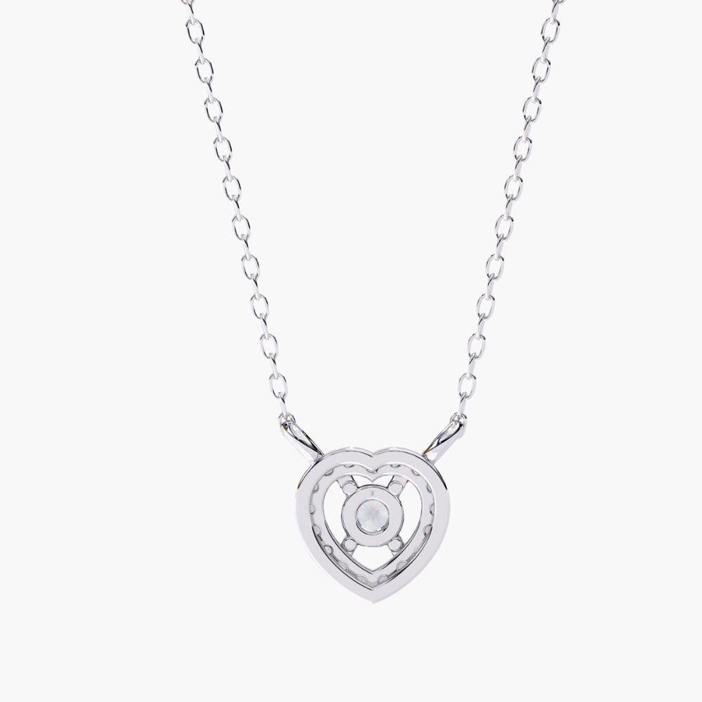 Contemporaneo Collana con ciondolo ovale di diamanti da 0,15 carati in oro 14K in vendita