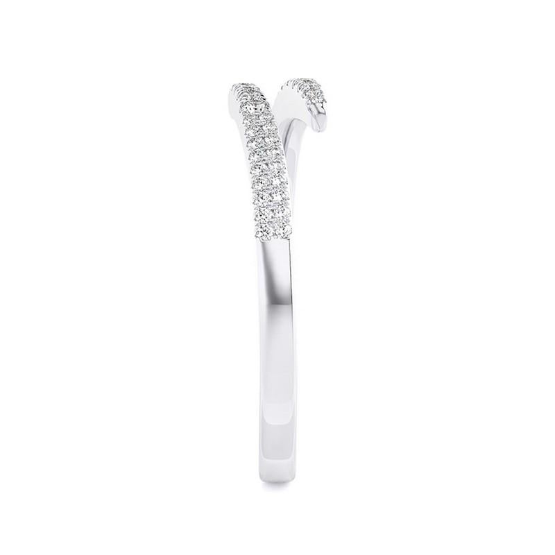 Round Cut 0.15 Ctw round Diamond 14K white Gold Delicate finger Ring Hue collection For Sale