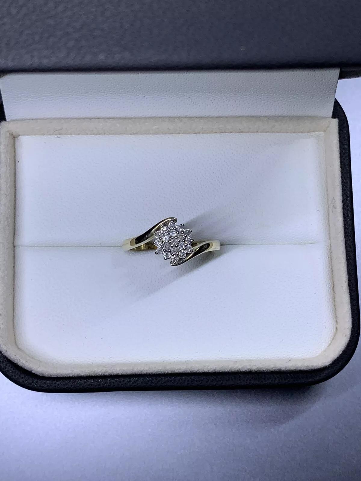 0.15ct Diamond twisted chunky solitaire engagement ring in 9ct yellow gold For Sale