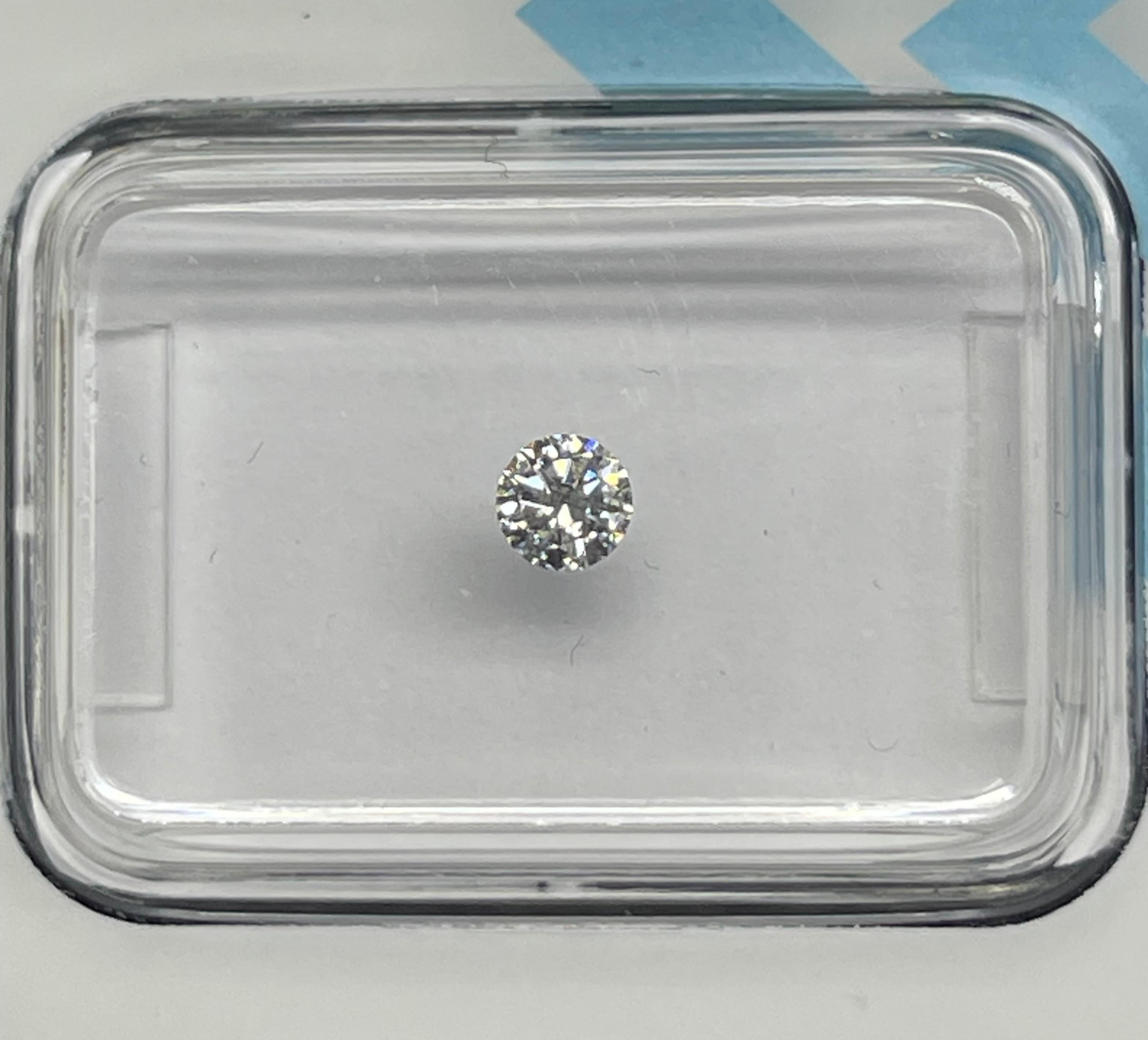 Natural Diamond graded by IGI.

Shape: Round Brilliant
Weight: 0.15 CT
Color: D
Clarity: VVS2
Cut: Very Good
Polish: Excellent
Symmetry: Excellent
Fluorescence: None
Laser inscription : IGI 630434199