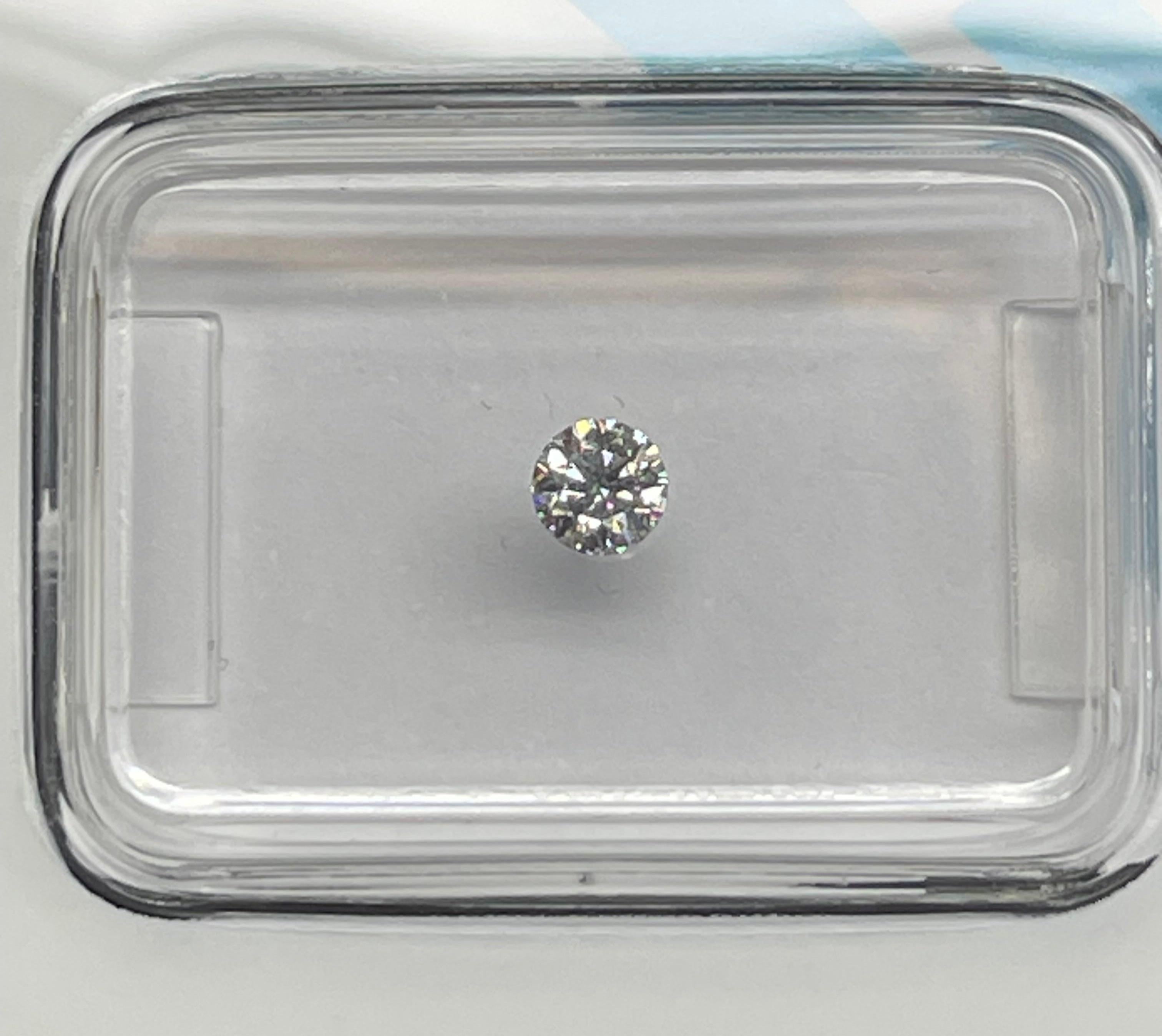 Natural Diamond graded by IGI.

Shape: Round Brilliant
Weight: 0.15 CT
Color: D
Clarity: VVS2
Cut: Very Good
Polish: Excellent
Symmetry: Excellent
Fluorescence: None
Laser inscription : IGI 630434203