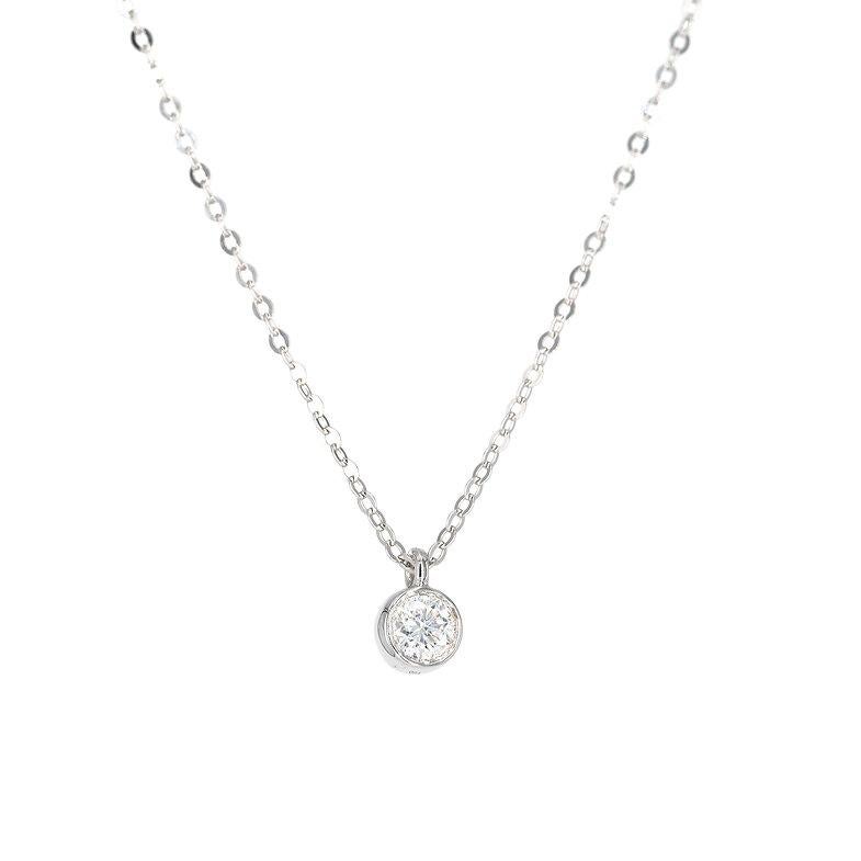 Round Cut 0.15ct Solitaire Diamond Bezel Necklace For Sale