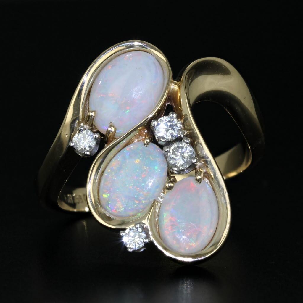 Pear Cut 0.15ctw Diamond 3-Stone Opal Ring 14k Yellow Gold Size 6.75 Cocktail