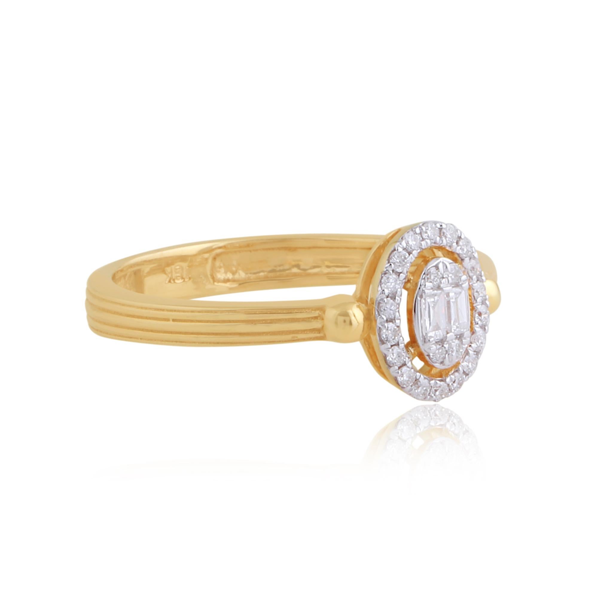Coulée dans de l'or 18 carats, cette bague exquise est sertie de 0,25 carats de diamants étincelants.

Suivez la vitrine de Spectrum Jewels pour découvrir la dernière collection et les pièces exclusives. Spectrum Jewels est fièrement classé parmi