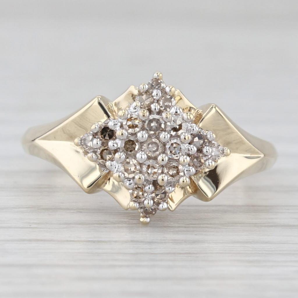 0.16ctw Diamond Cluster Ring 10k White Yellow Gold Size 7.25 Engagement Bon état - En vente à McLeansville, NC