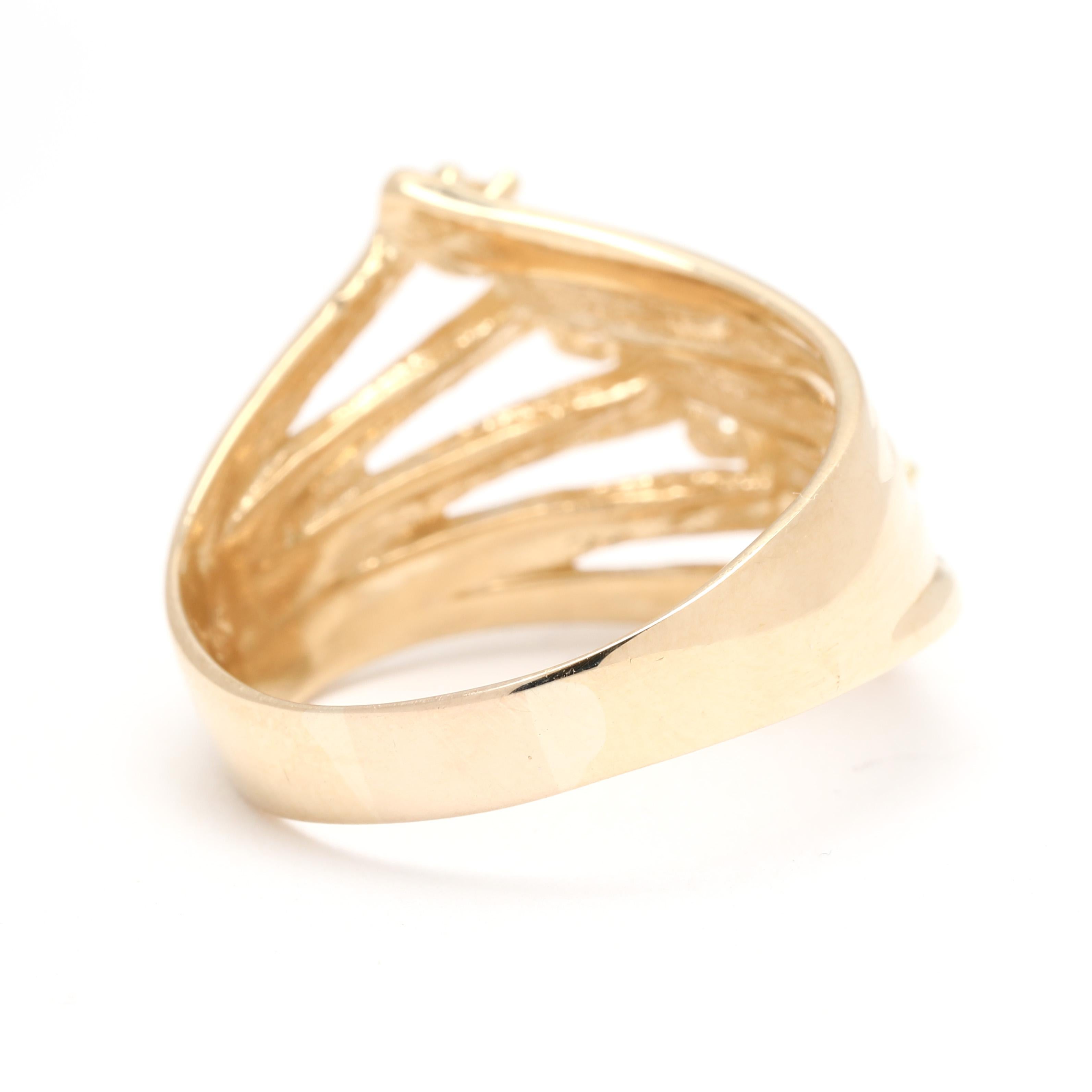 Bague à anneau diagonale avec diamant 0,16 carat, or jaune 14 carats, taille de bague 8,75 Bon état - En vente à McLeansville, NC