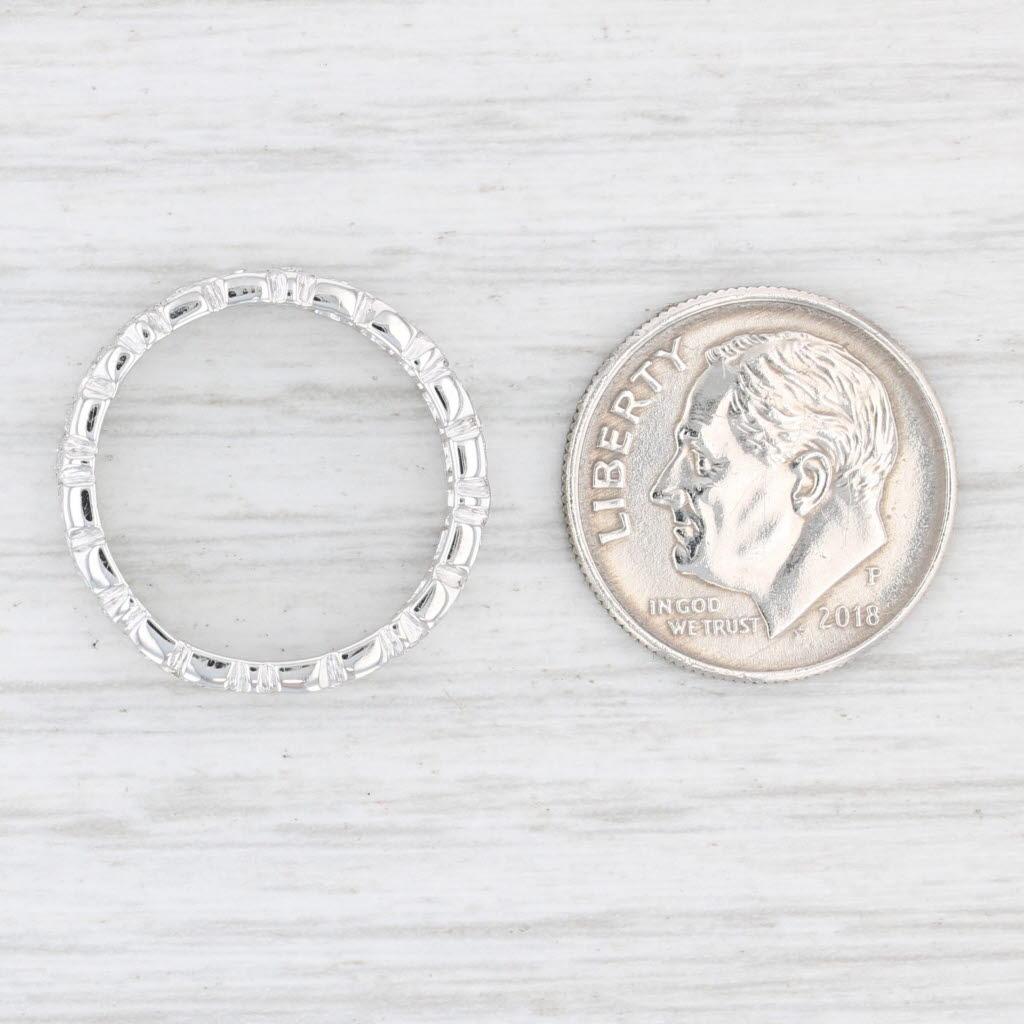 Eternity-Ring aus Platin mit 0,16 Karat geblümtem Diamant, Größe 5, stapelbarer Ehering Damen im Angebot
