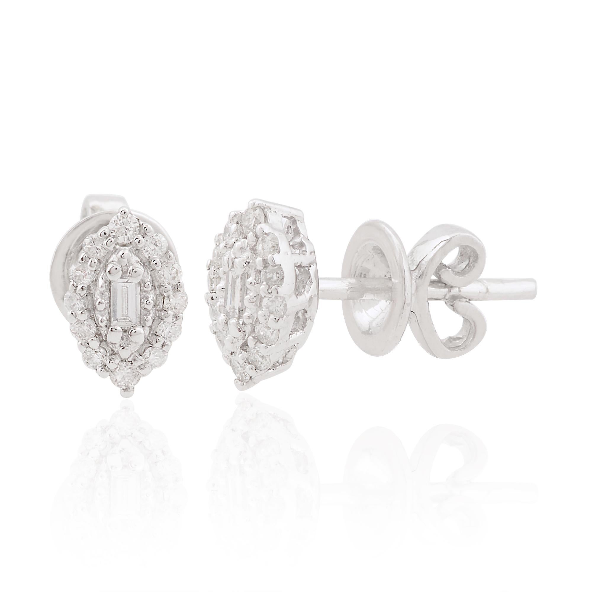 Codice articolo :- STE-1063
Peso lordo :- 1.39 gm
Oro bianco massiccio 10k Peso :- 1,36 gm
Peso del diamante naturale :- 0.17 carati. (DIAMANTE DI PUREZZA MEDIA SI1-SI2 E COLORE H-I)
Dimensioni degli orecchini :- 8 mm