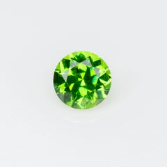 0,17 ct, Lebendig grüner facettierter russischer Demantoid-Granat