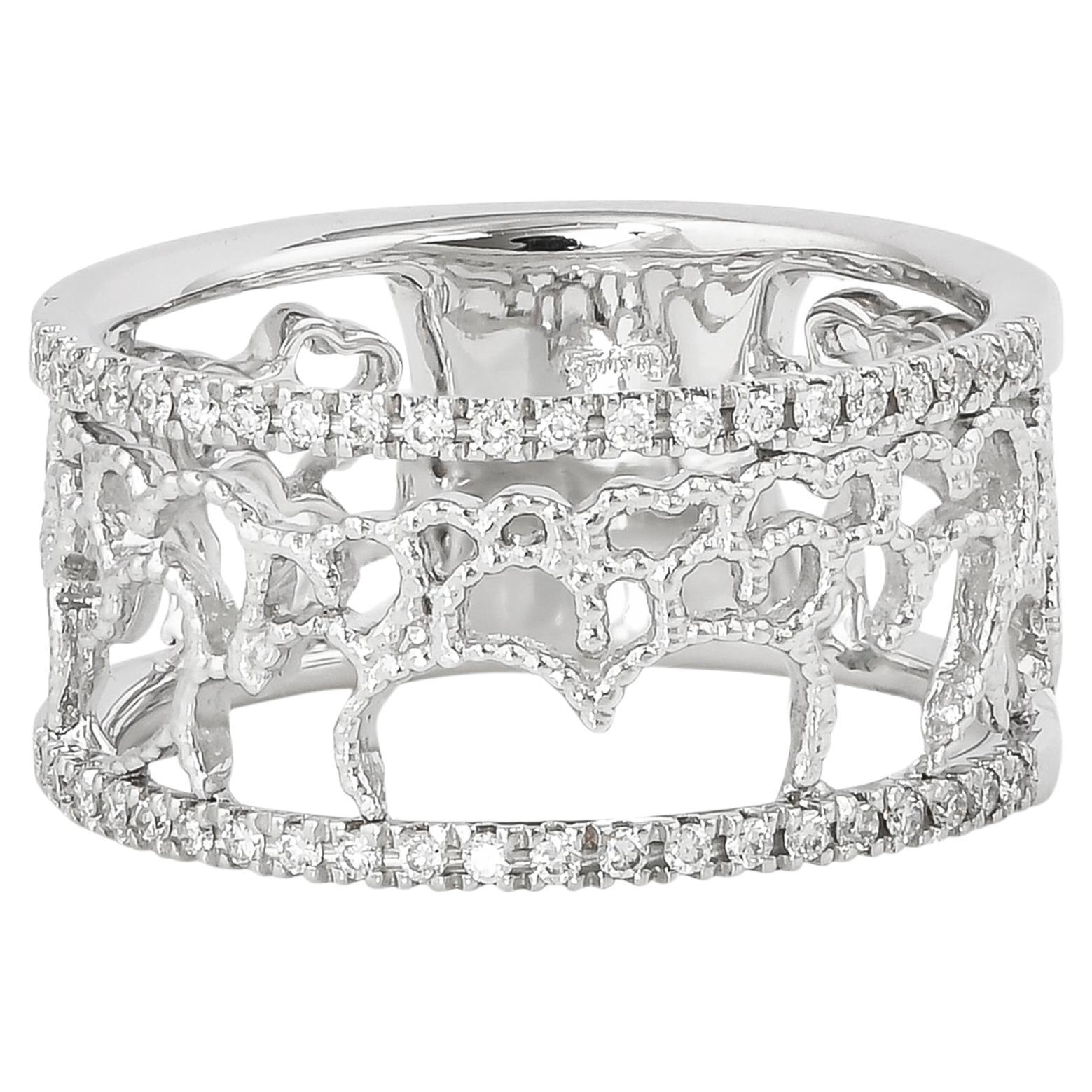 0.175 Carat Diamond Ring in 18 Karat White Gold For Sale