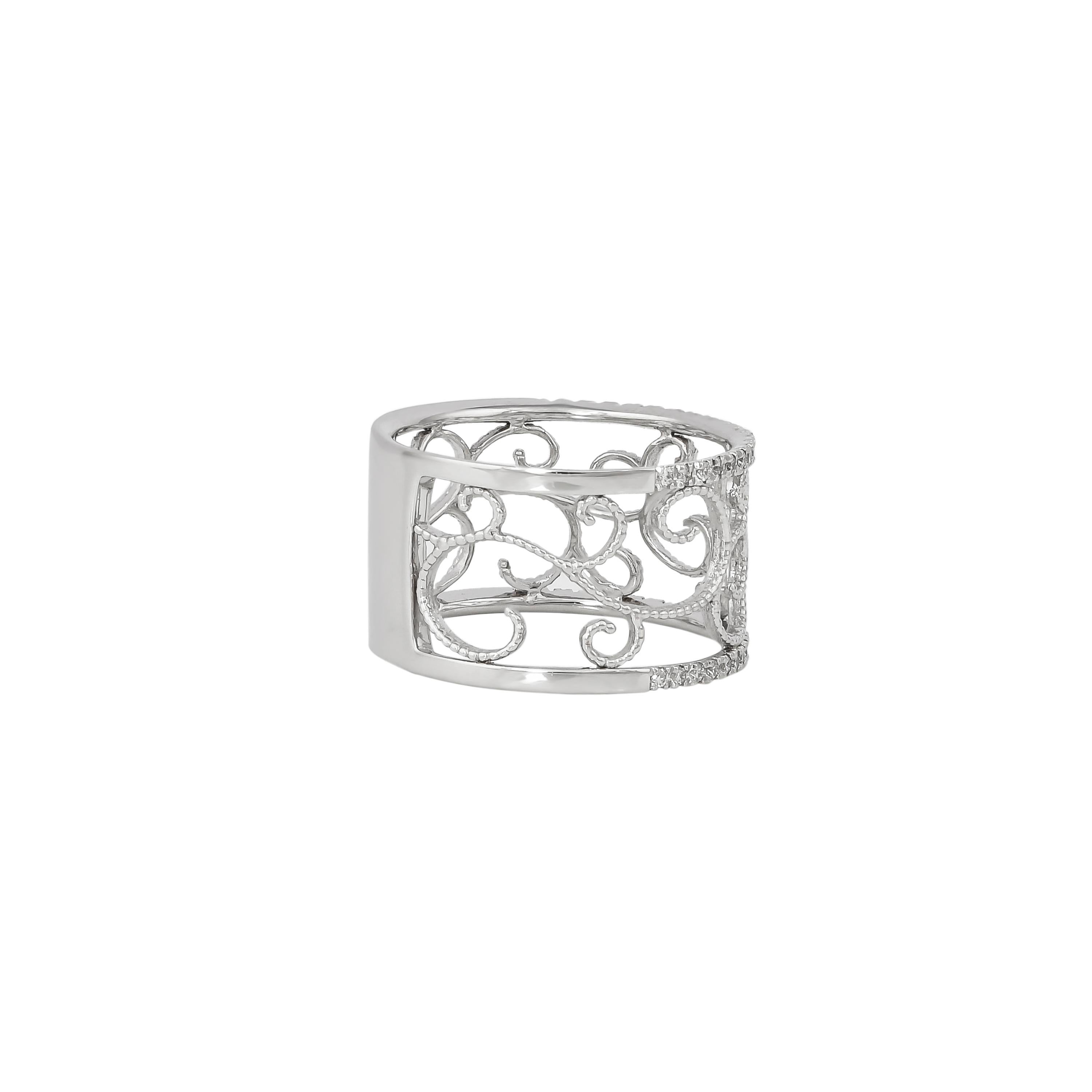 Einzigartige und Designer-Cocktailringe von Sunita Nahata Fine Design.

Klassischer Diamantring aus 18 Karat Weißgold. 

Diamant: 0,176 Karat, 1,00 mm groß, runde Form, Farbe G, Reinheit VS.

Gold: 4,44 g, 18 Karat Weißgold. 
Ring Größe: US 6.75 -