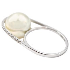 0.18 Carat and Pearl Diamond 18 Karat White Gold Fashion Ring 0.18 Carat and Pearl Diamond 18 Karat White Gold Fashion Ring