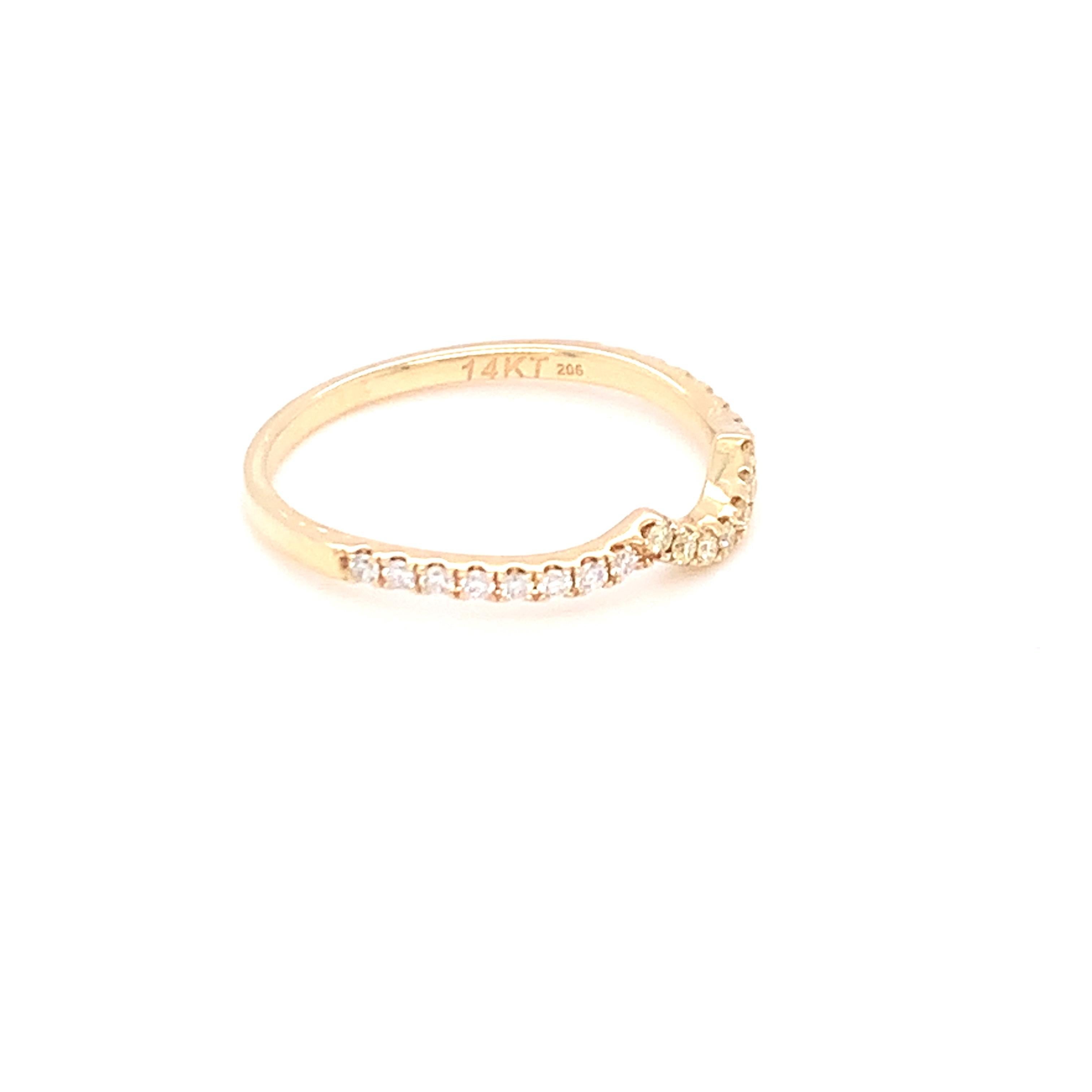 0.18 Carat Yellow & White Diamond Band in 14k Yellow Gold For Sale 4