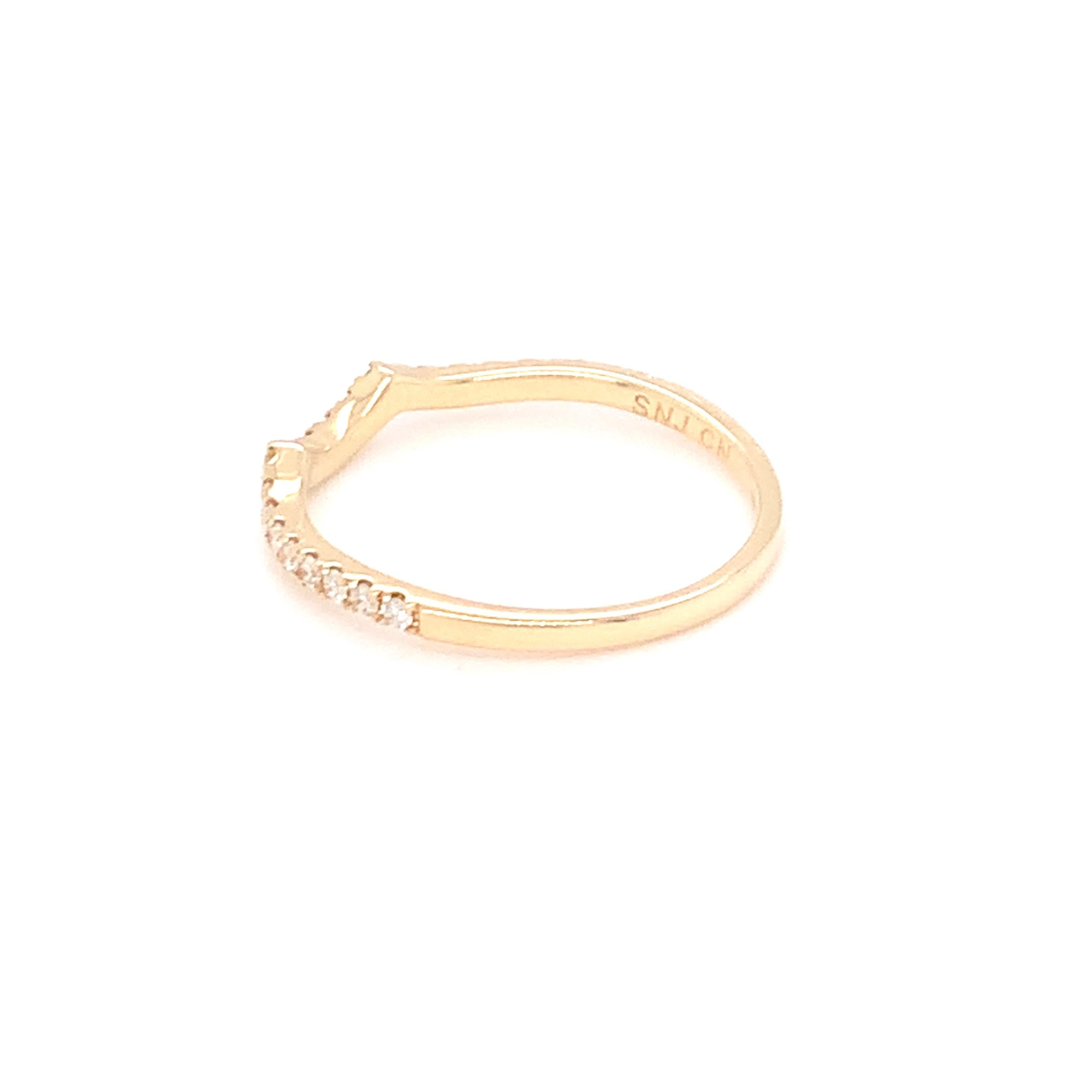 0.18 Carat Yellow & White Diamond Band in 14k Yellow Gold For Sale 5