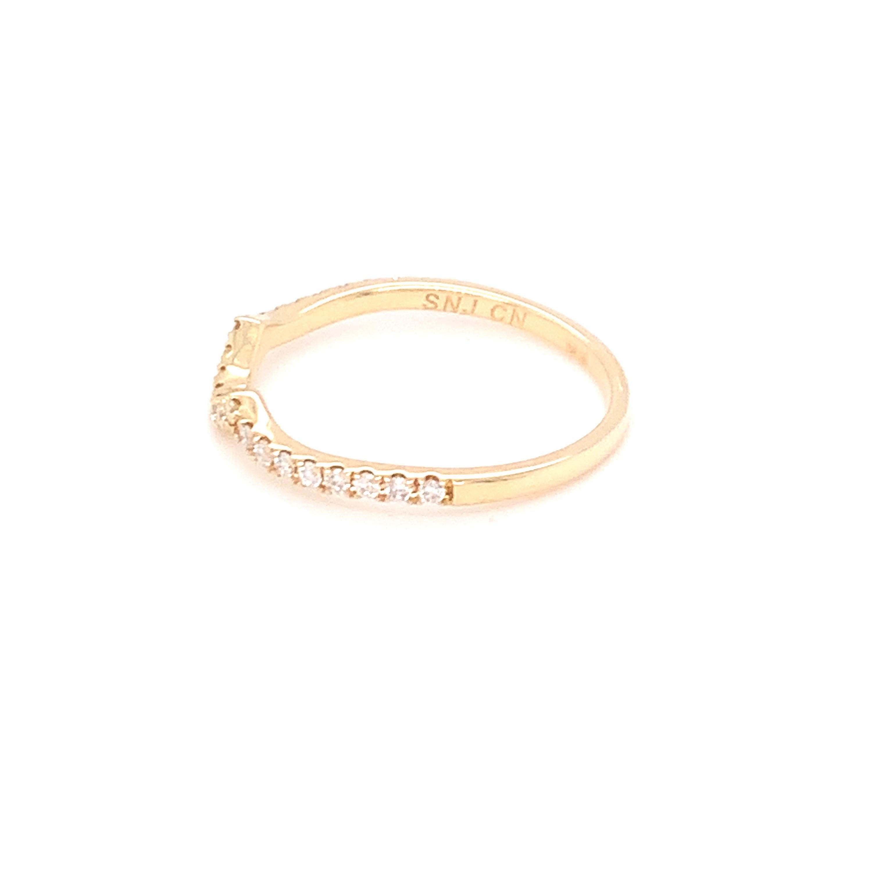 0.18 Carat Yellow & White Diamond Band in 14k Yellow Gold For Sale 10