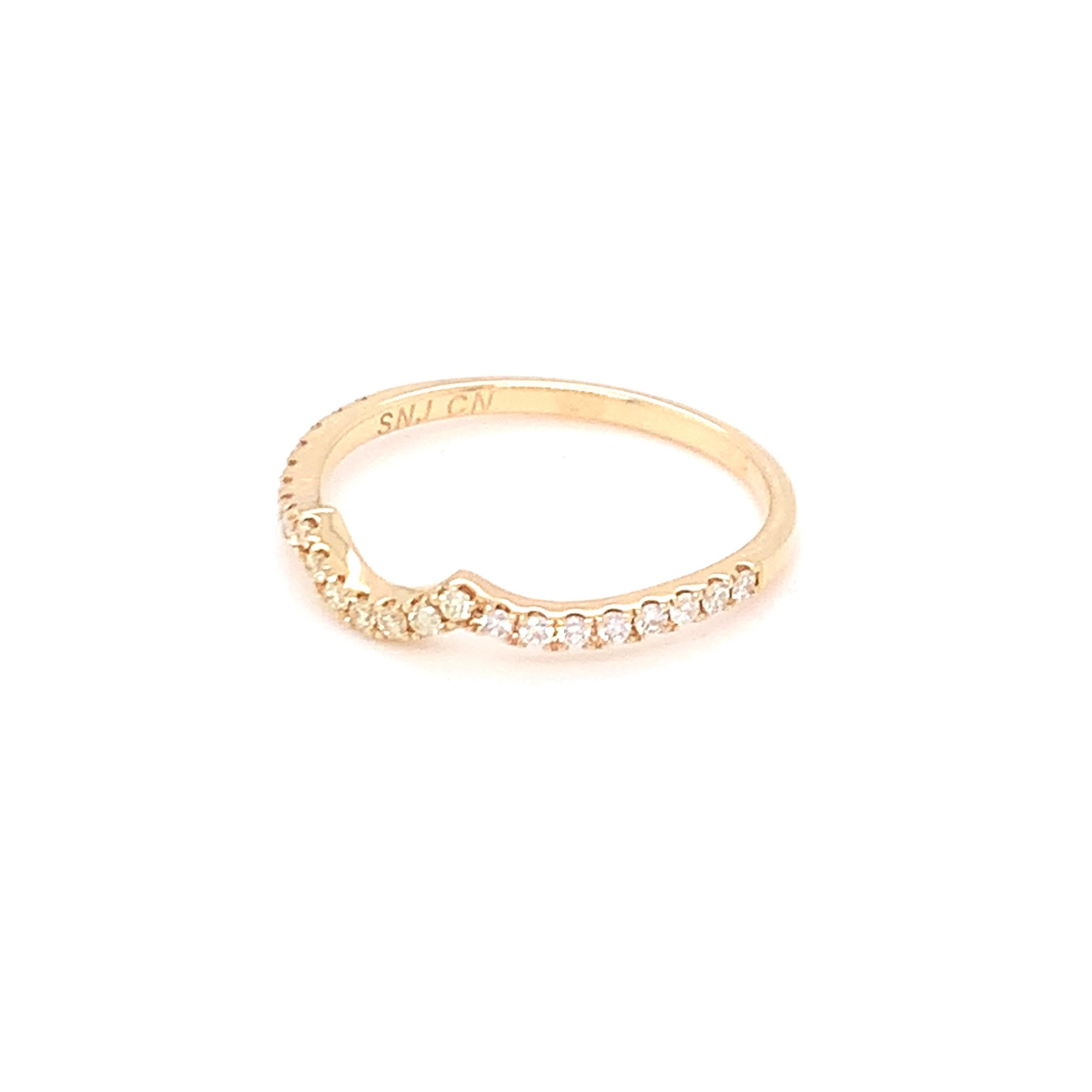 A perfect blend of yellow and white diamonds in a single makes this band suitable for a everyday wear. Set in yellow gold and carefully finished with skilled hands.
Yellow Diamond: 0.05ct
White Diamond: 0.13ct
Gold: 14K Yellow
Ring Size:7