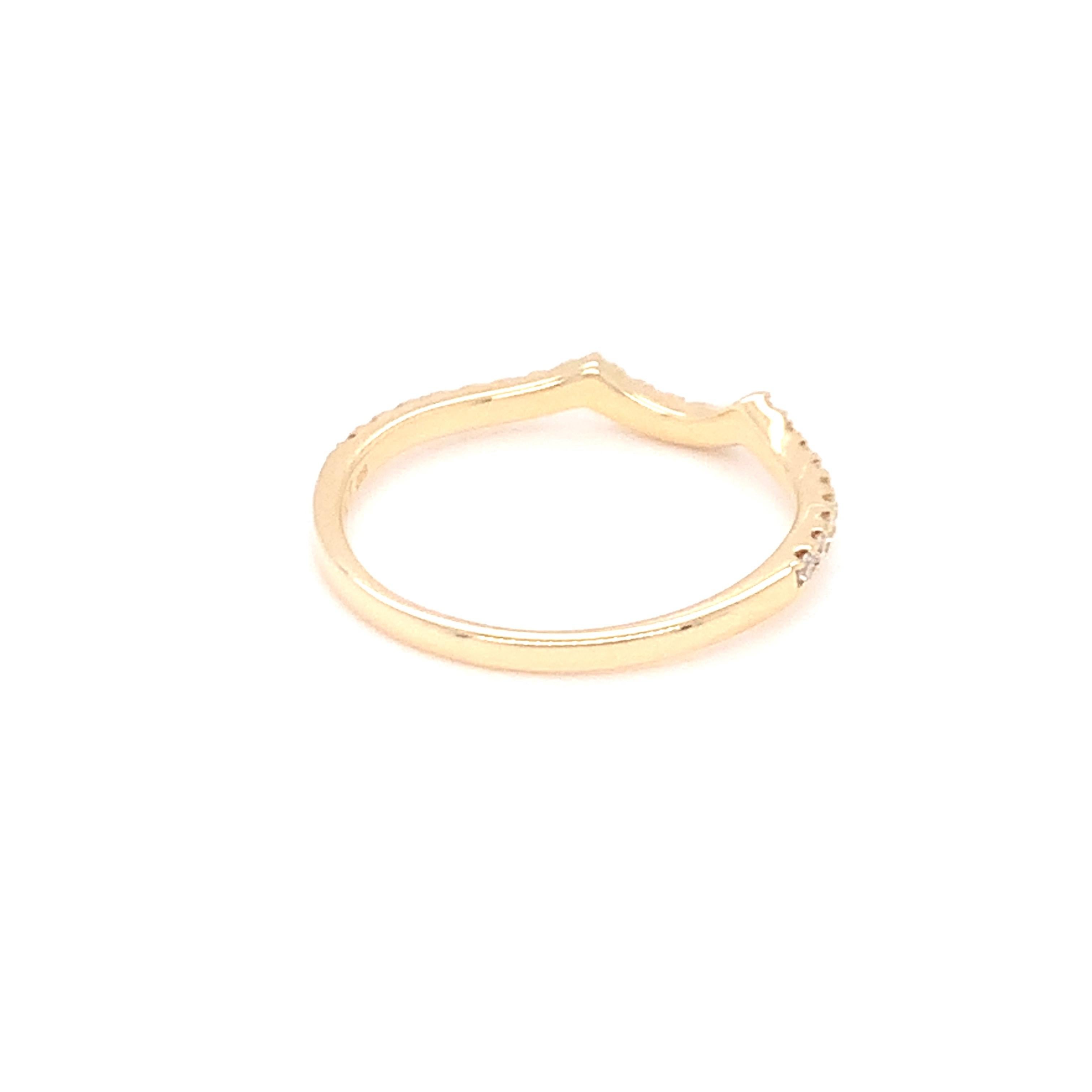 Women's 0.18 Carat Yellow & White Diamond Band in 14k Yellow Gold For Sale