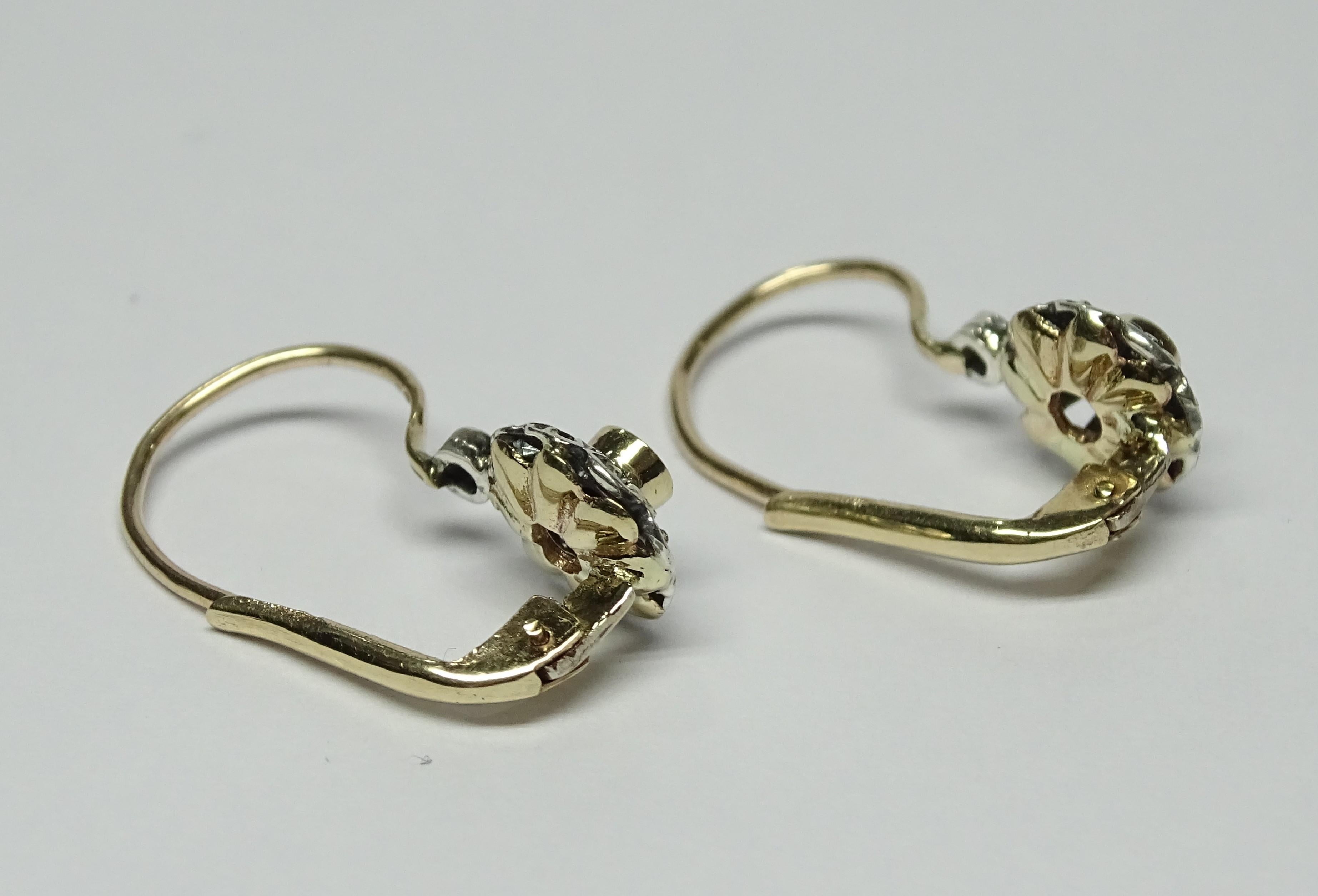 0.18 Sapphire Rose Cut Diamond Yellow Gold Lever-Back Earrings For Sale 2