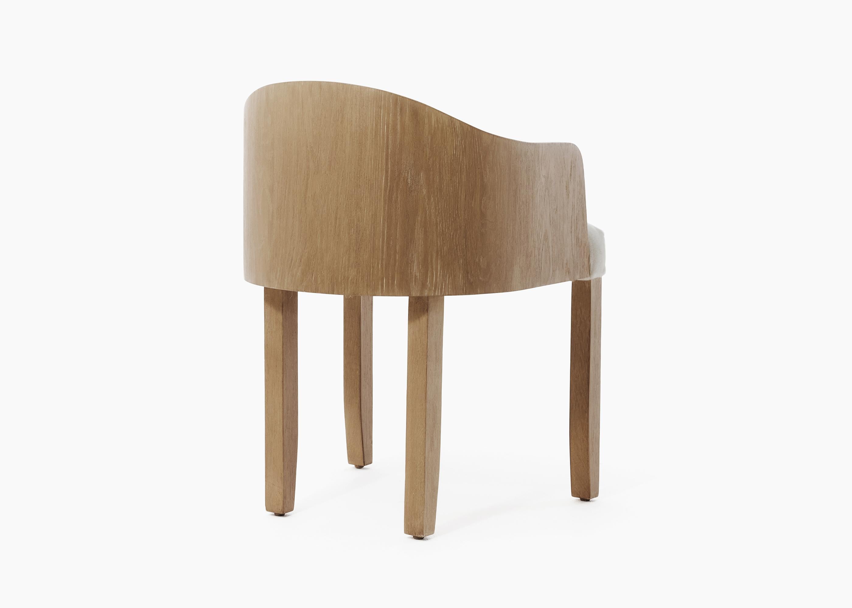 018 Gelübde - Oak - Leinen oder Samt im Zustand „Neu“ im Angebot in Westlake Village, CA