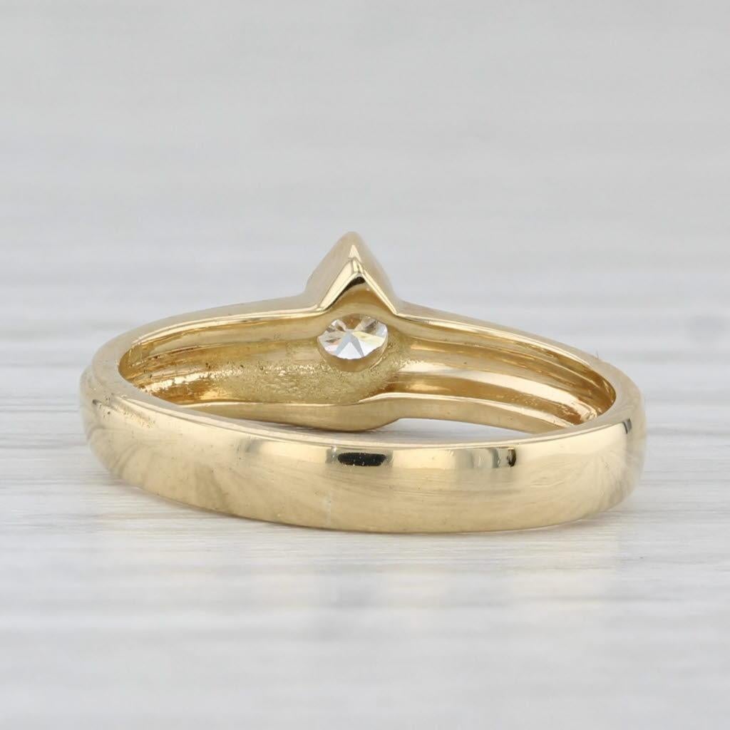 Bague solitaire en or jaune 18 carats avec diamant rond de 0,18 carat, taille 4 Bon état - En vente à McLeansville, NC