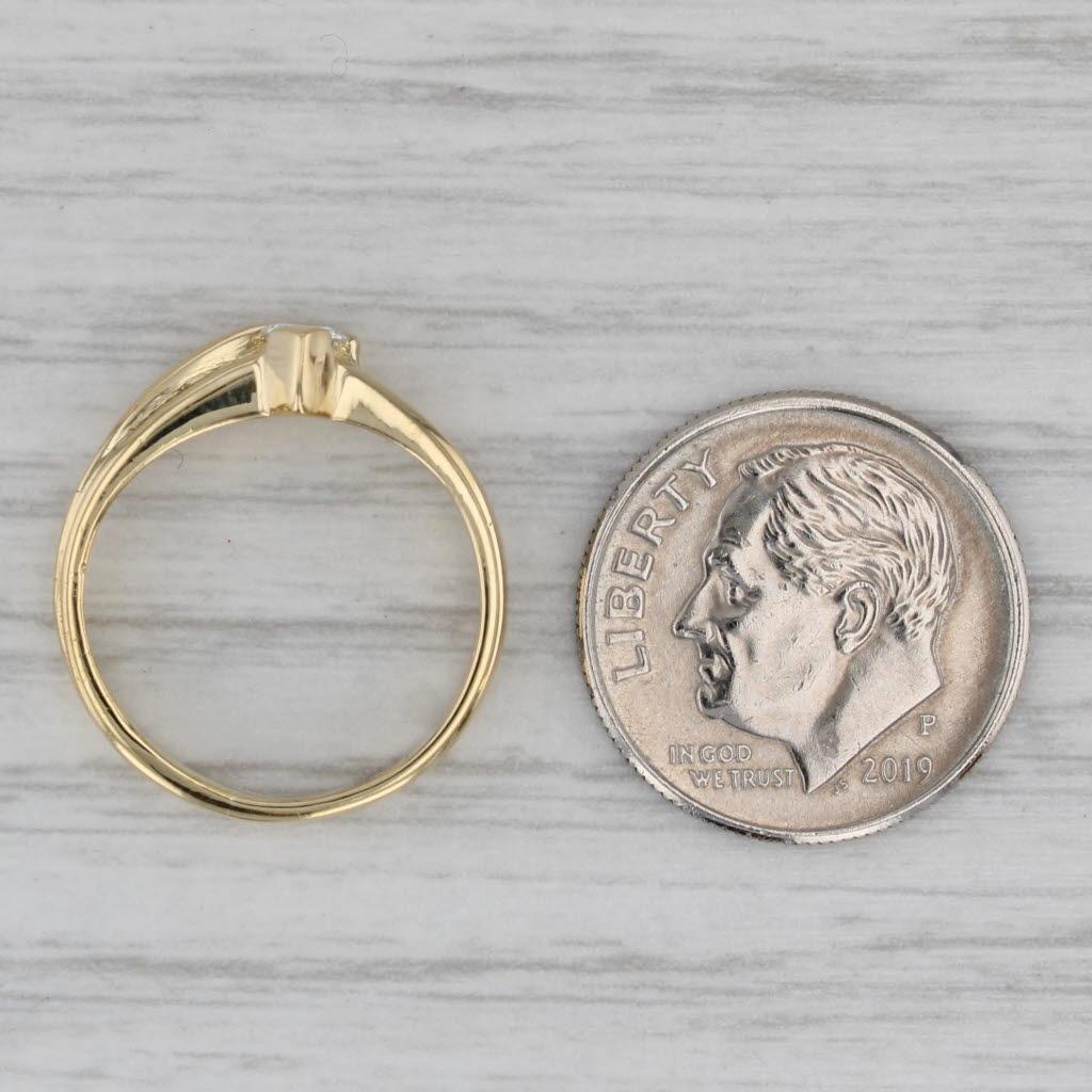 Bague solitaire en or jaune 18 carats avec diamant rond de 0,18 carat, taille 4 en vente 4