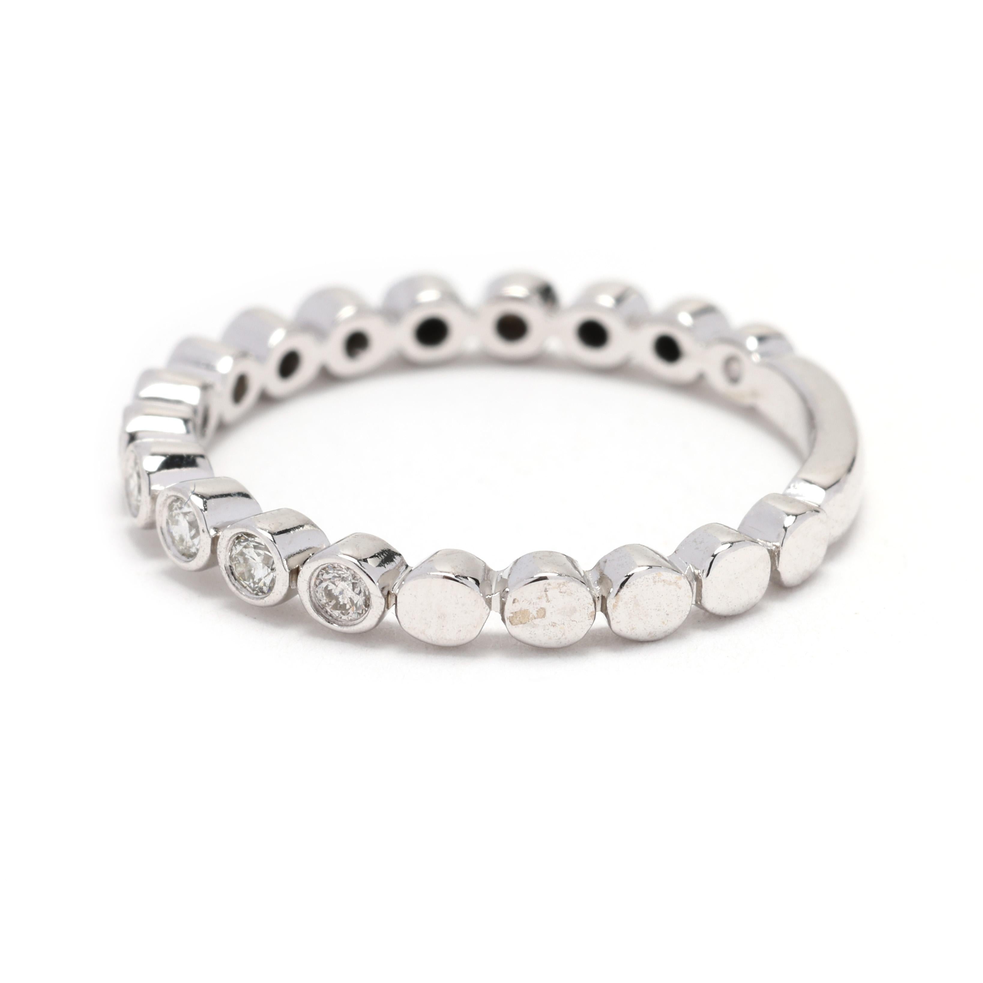 0.18ctw Diamond Circles Band Ring, 14k White Gold, Ring Size 5.5 In Good Condition For Sale In McLeansville, NC