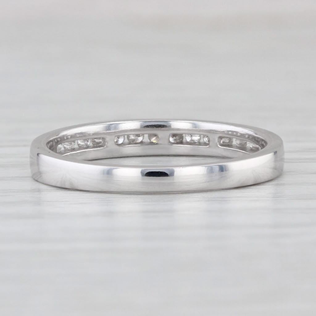 0,18ctw Diamond Wedding Band 14k Weißgold Größe 8 Stackable Jahrestag Ring (Rundschliff) im Angebot