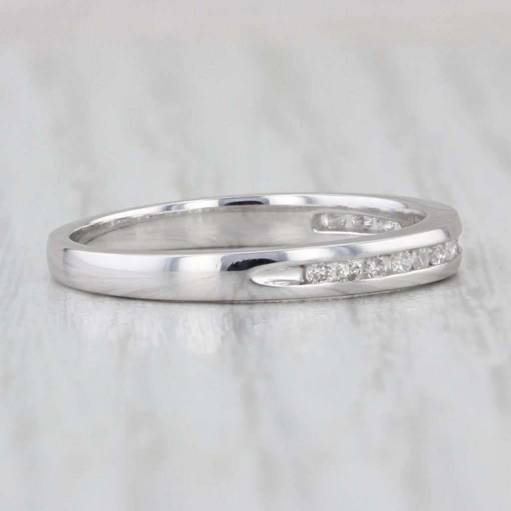 0,18ctw Diamond Wedding Band 14k Weißgold Größe 8 Stackable Jahrestag Ring für Damen oder Herren im Angebot
