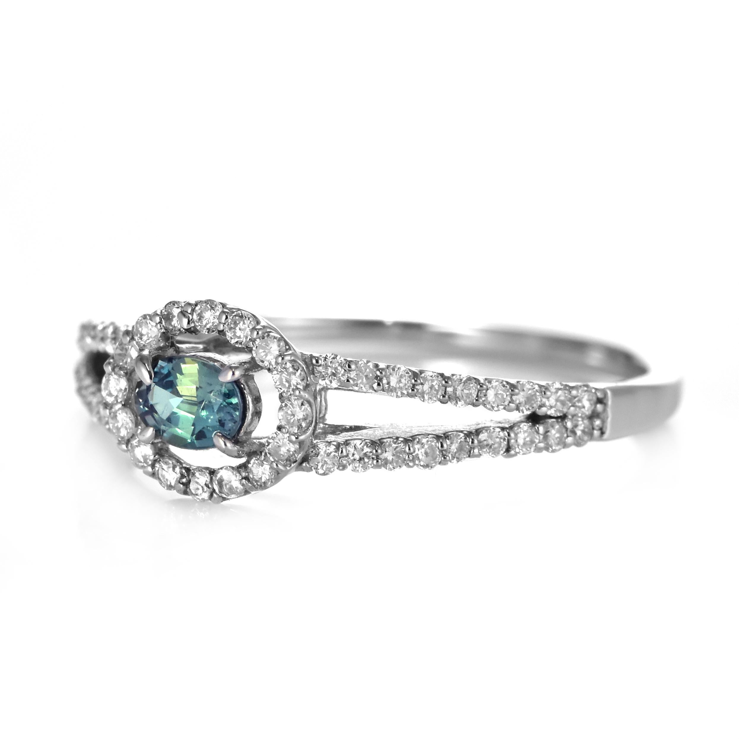 Anello con alessandrite brasiliana e diamante da 0,19 carati in platino in vendita 6