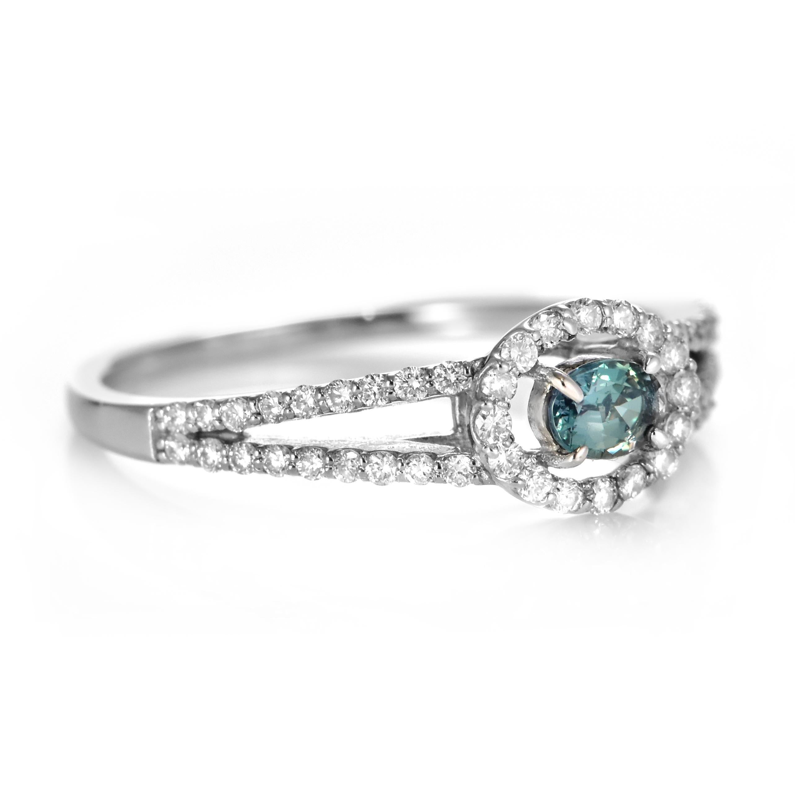 Anello con alessandrite brasiliana e diamante da 0,19 carati in platino in vendita 8