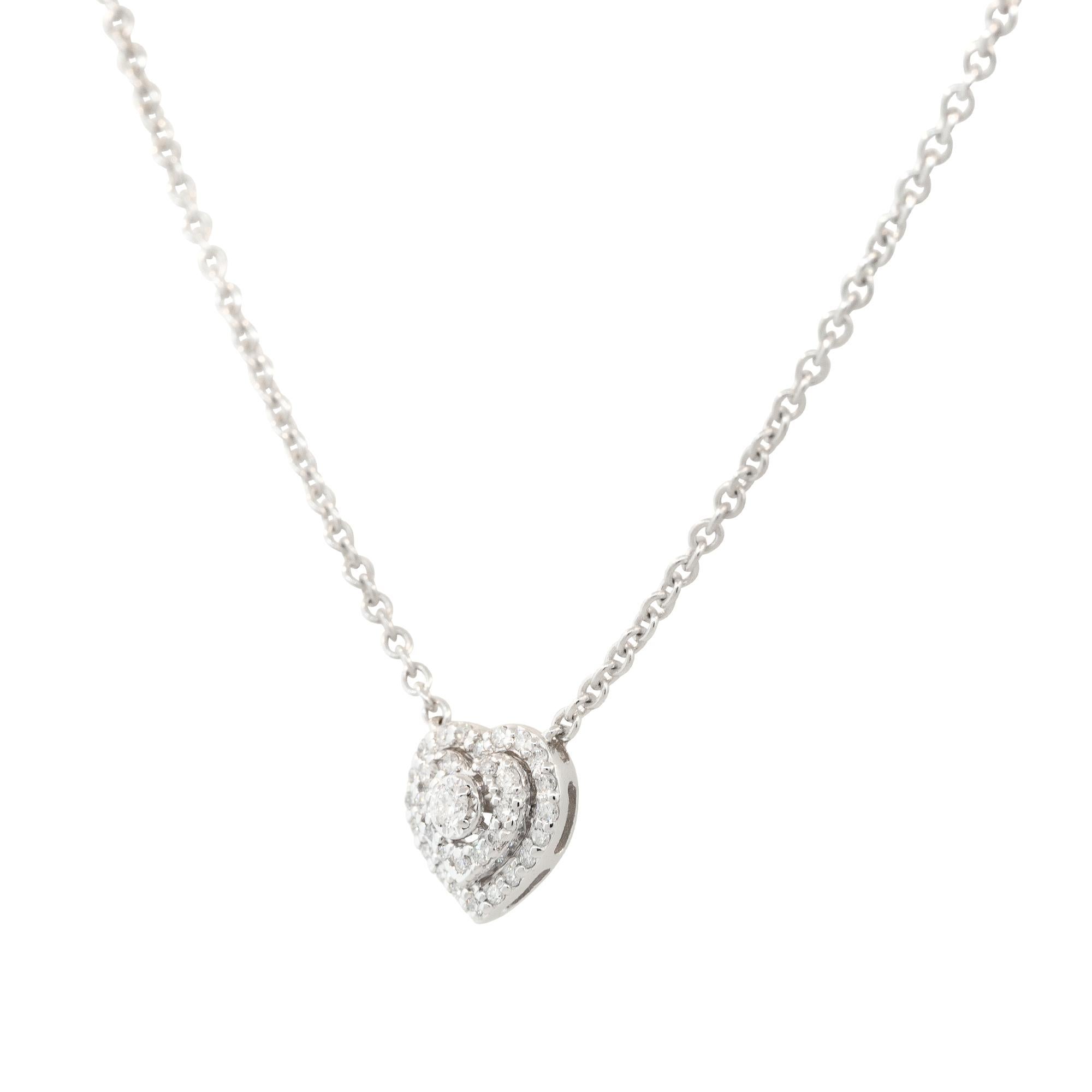 Taglio rotondo 0.19 Carat Diamond Heart Necklace 14 Karat in Stock
