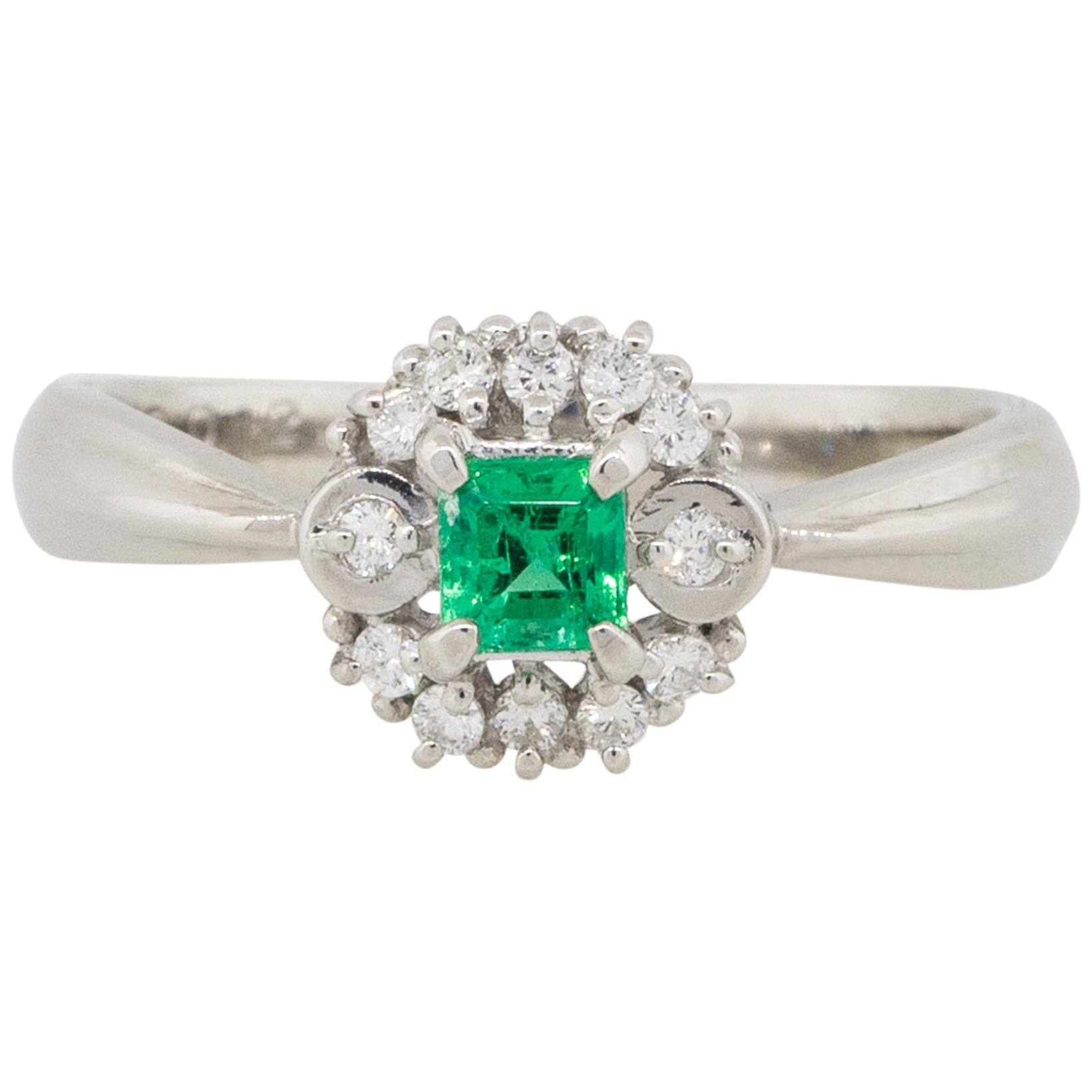 0.19 Carat Emerald Center Diamond Cocktail Ring Platinum in Stock