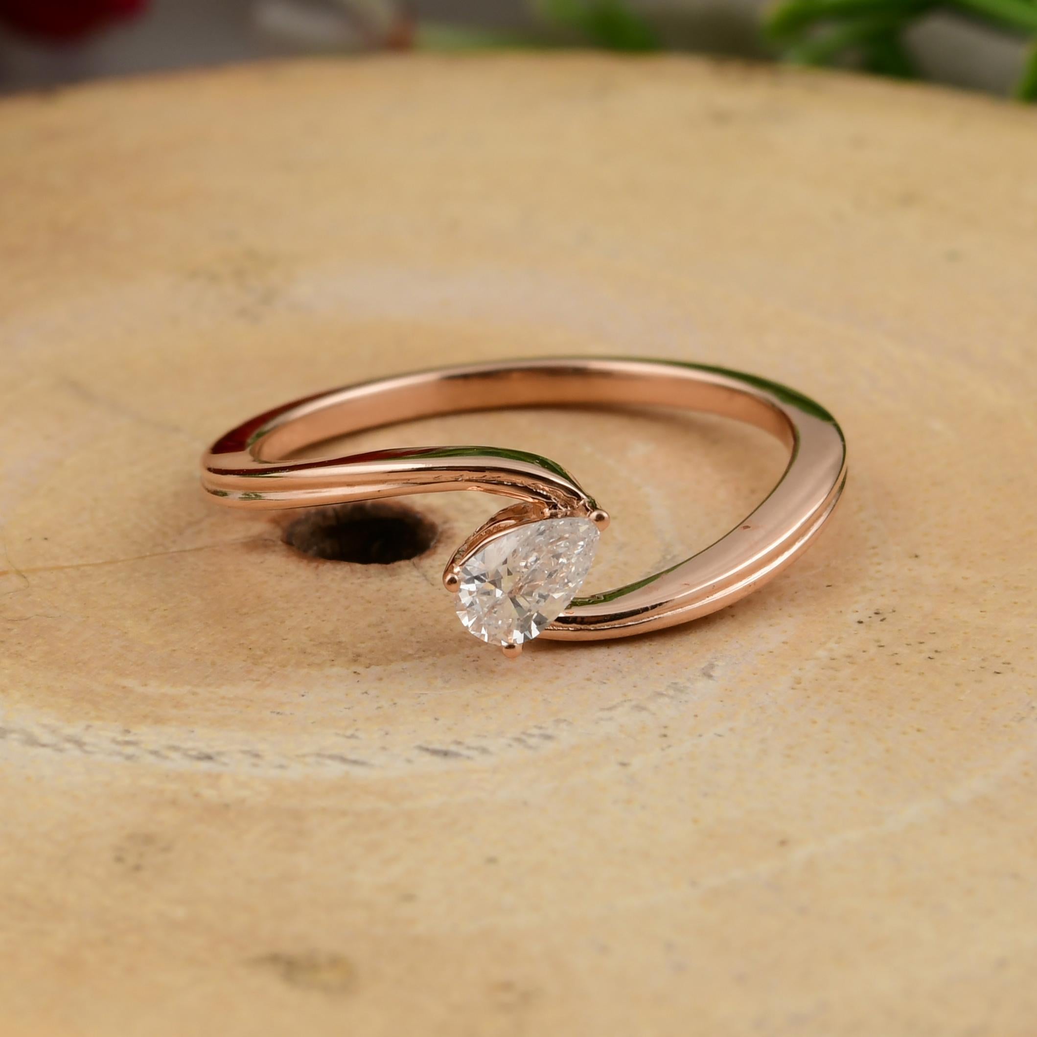 En venta: 0,19 quilates SI Claridad HI Color Anillo solitario de diamantes pera Oro rosa de 14 quilates  4