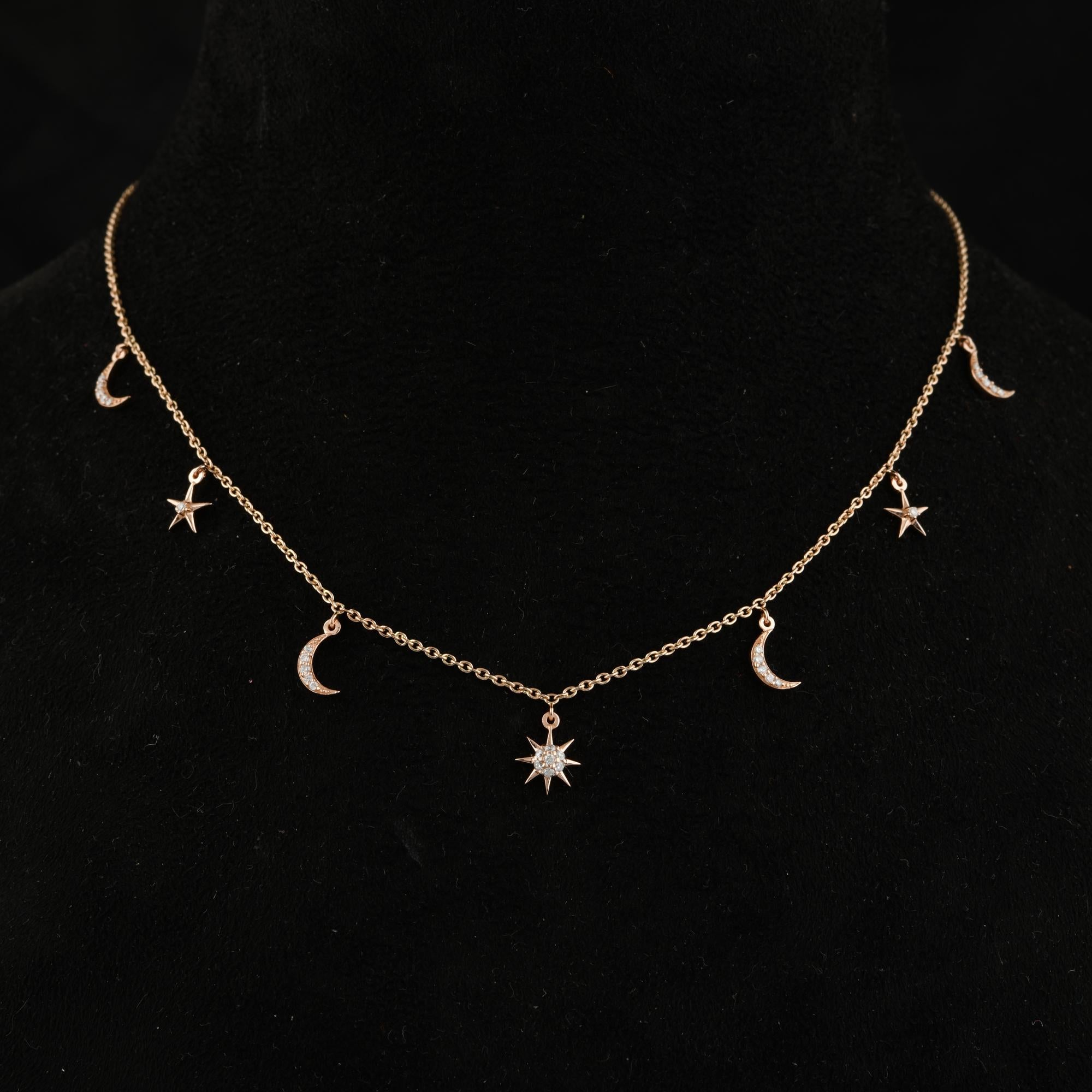 Collier à breloques lune et étoile en or jaune 18 carats avec diamants 0,19 carat SI/HI Pour femmes en vente
