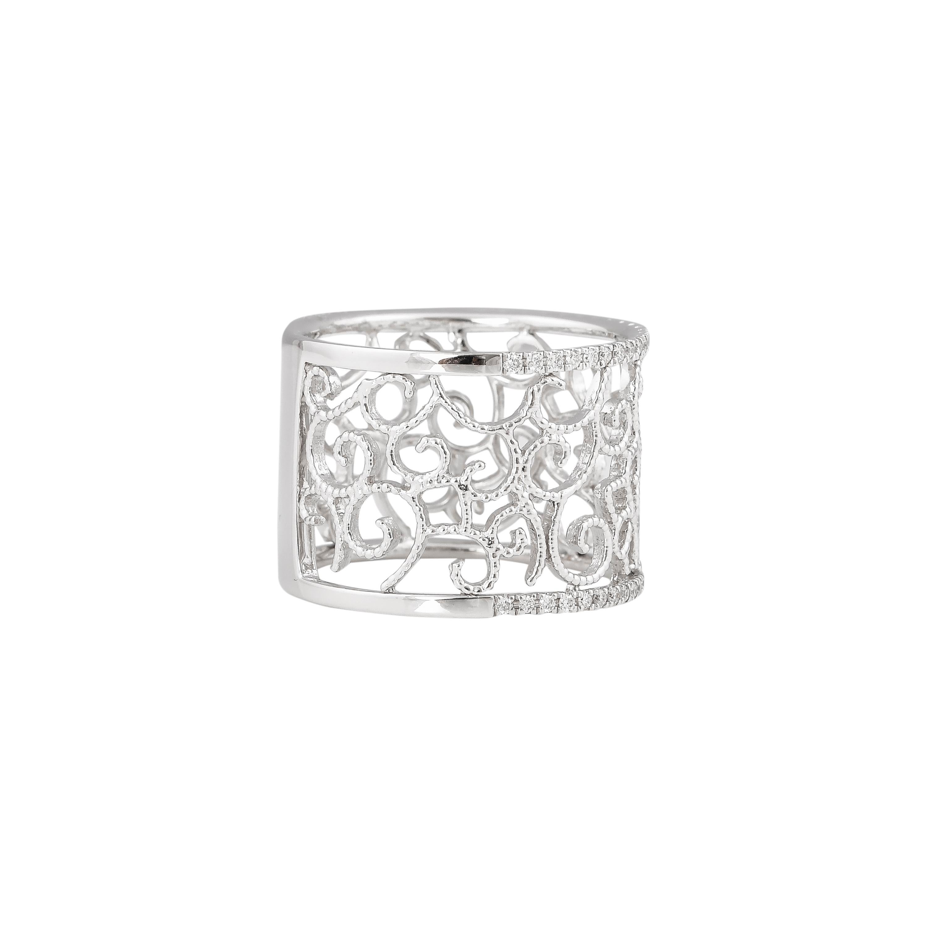 Round Cut Sunita Nahata Diamond 0.19ct. Cocktail & Fancy Ring in 18Karat White Gold. For Sale