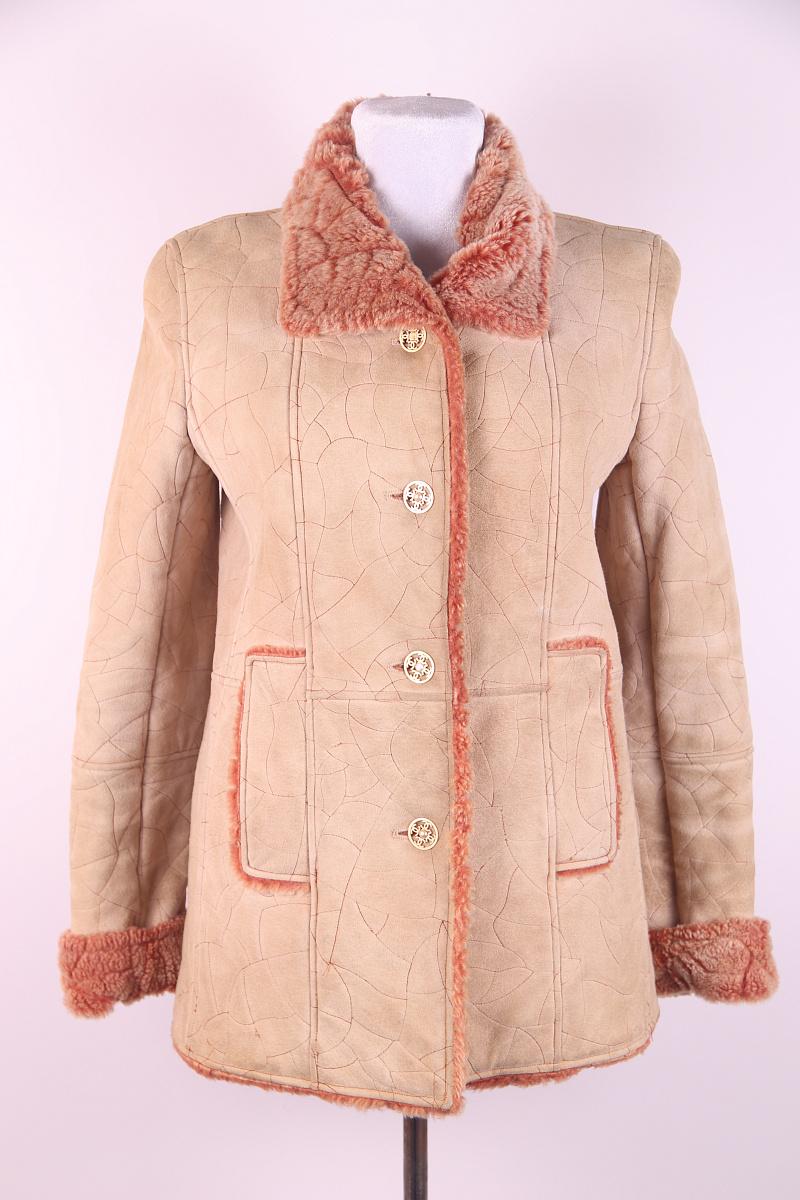 Women's 01A CHANEL  2001 Fall sheepskin coat For Sale
