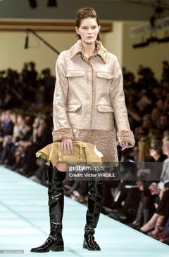 01A CHANEL  2001 Manteau d'automne en peau de mouton