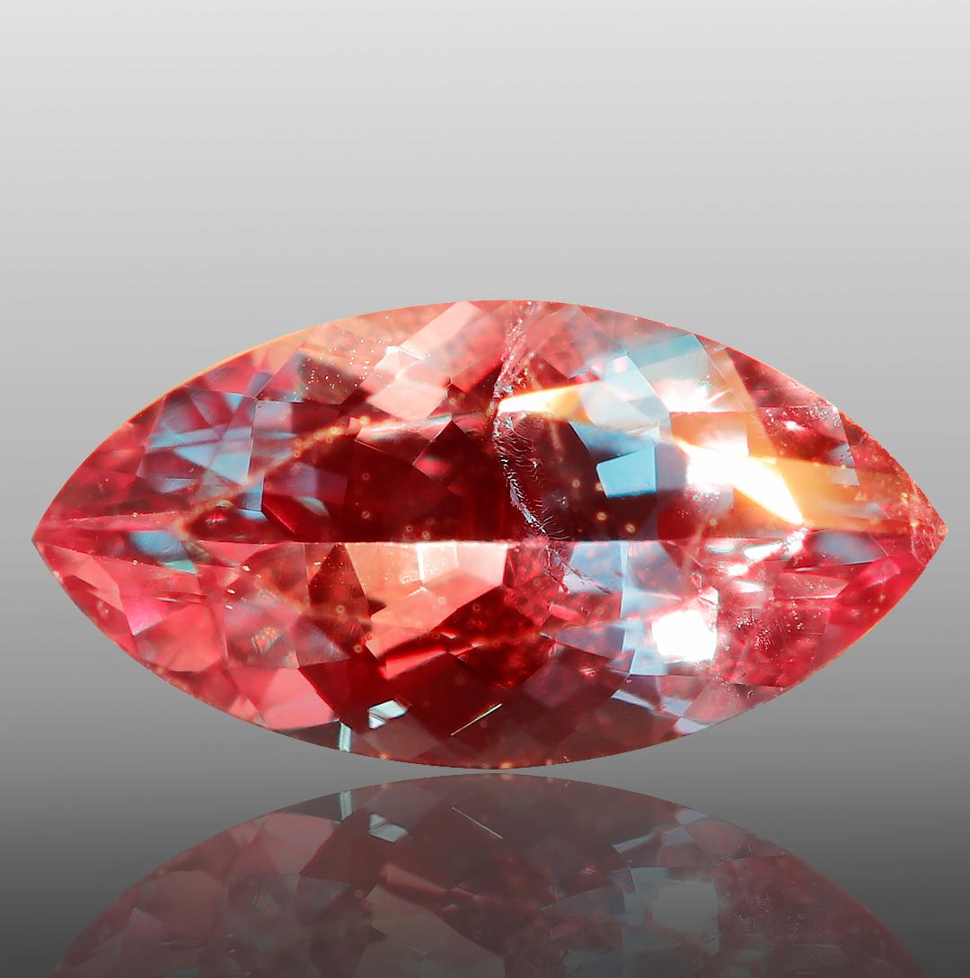 Introducing a captivating piece of nature's marvel, this exquisite listing showcases a mesmerizing 0.2 ct weight natural Russian Alexandrite. 

The natural Russian Alexandrite is renowned for its remarkable color-changing properties, shifting from a