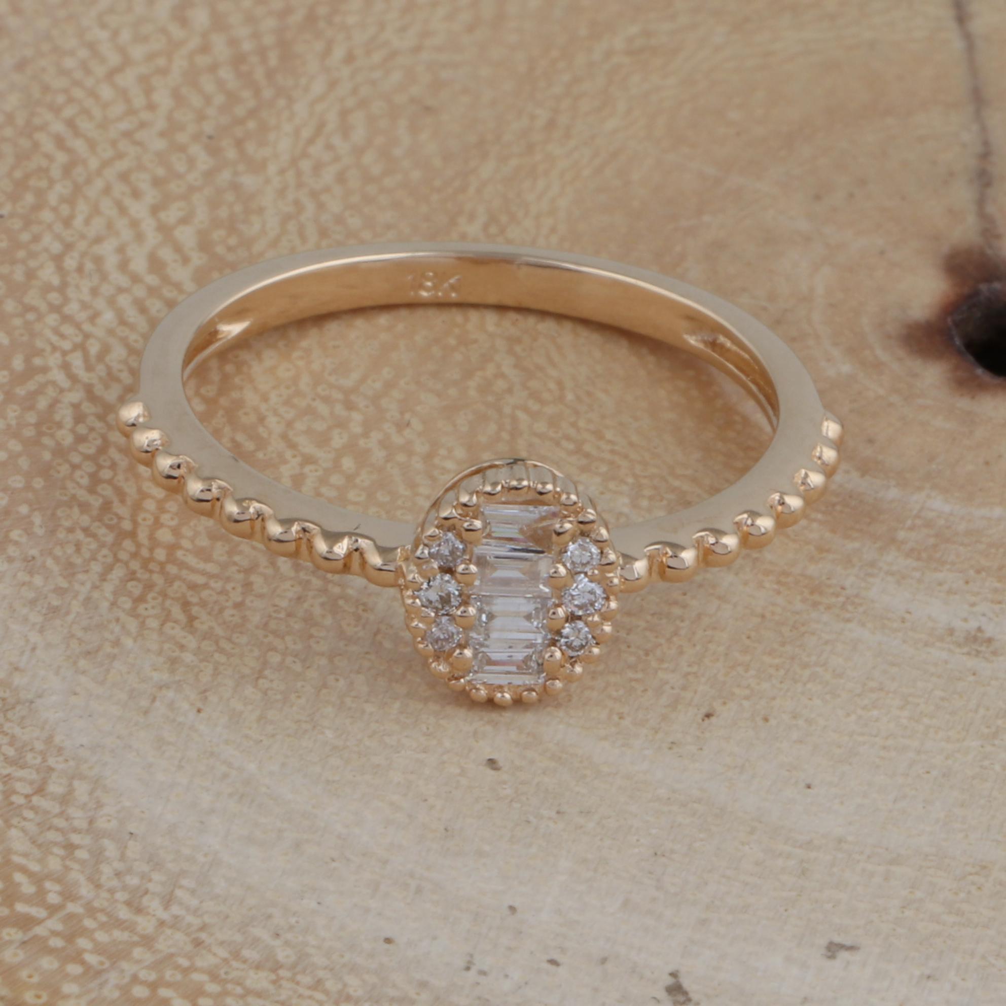 En vente :  Bague de promesse en diamant baguette de 0,2 carat, pureté SI, couleur HI, en or jaune 18 carats 5