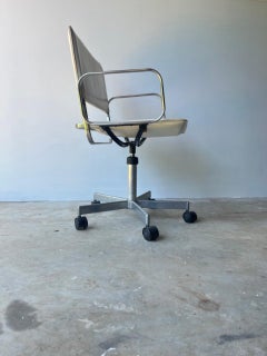 02 Studio De Pas D'Urbino Lomazzi "Cassia" Office Chair by Zanotta
