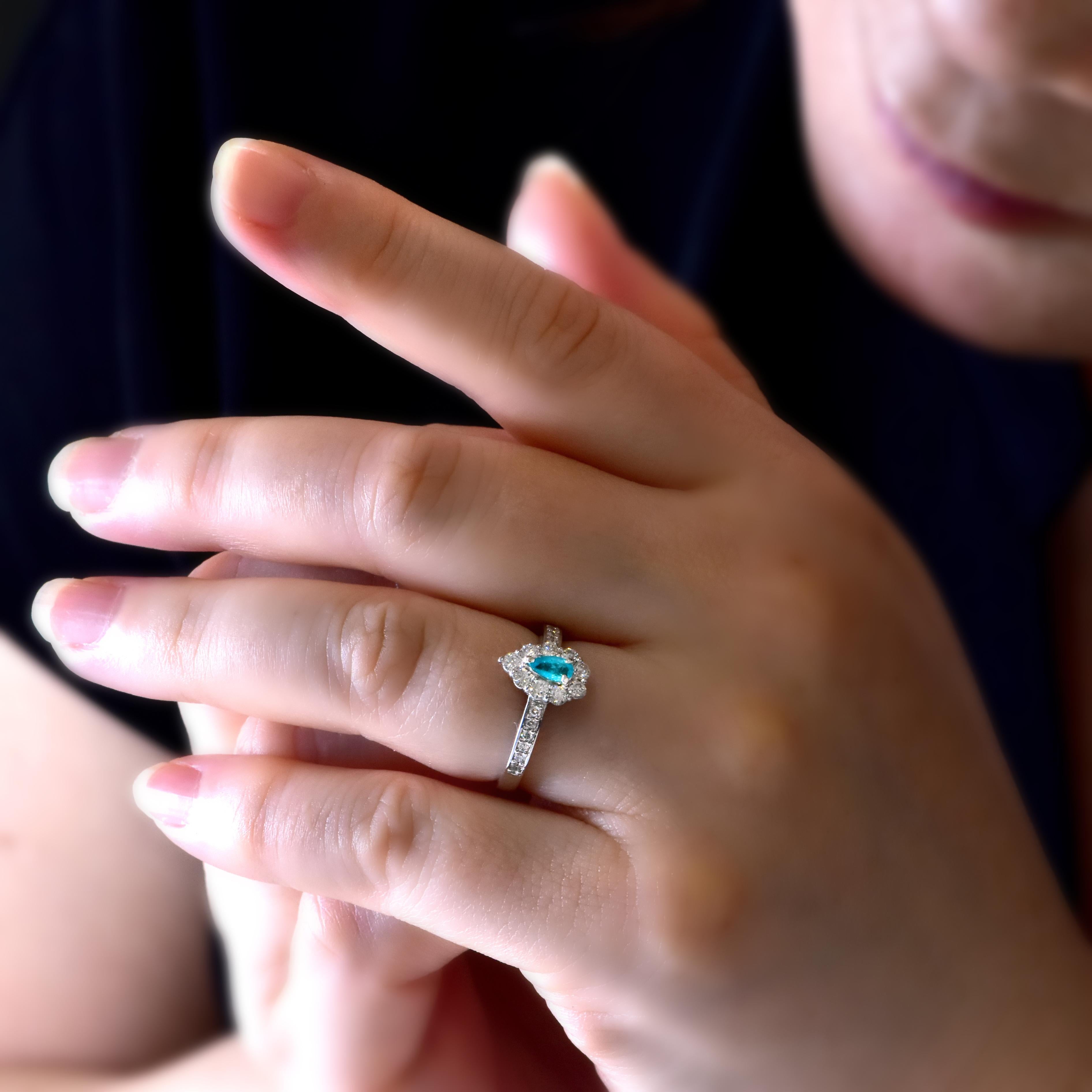 0.20 Carat Brazilian Paraiba Tourmaline and Diamond Ring Made in Platinum For Sale 4